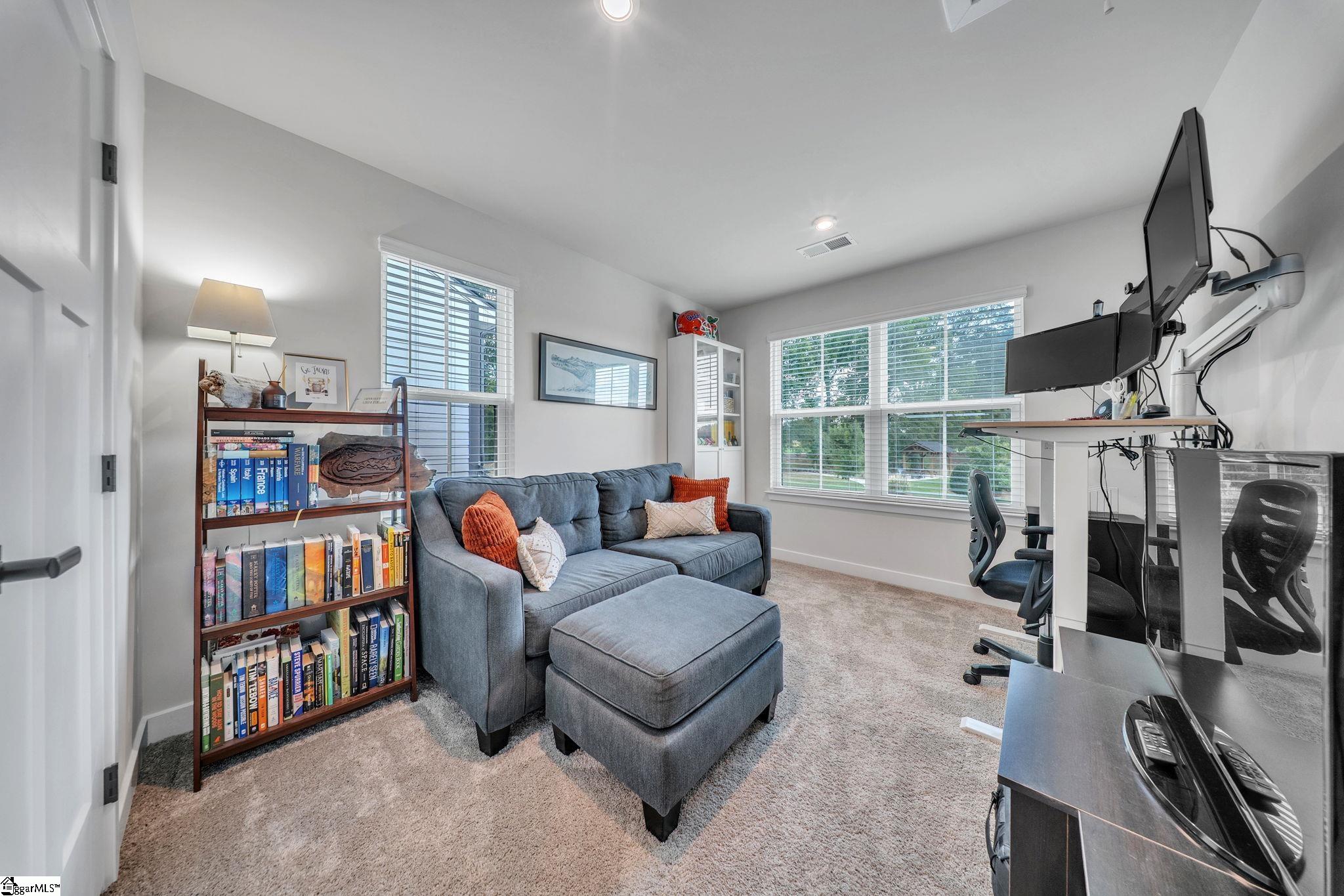 65 Connaught Court Property Photo 11