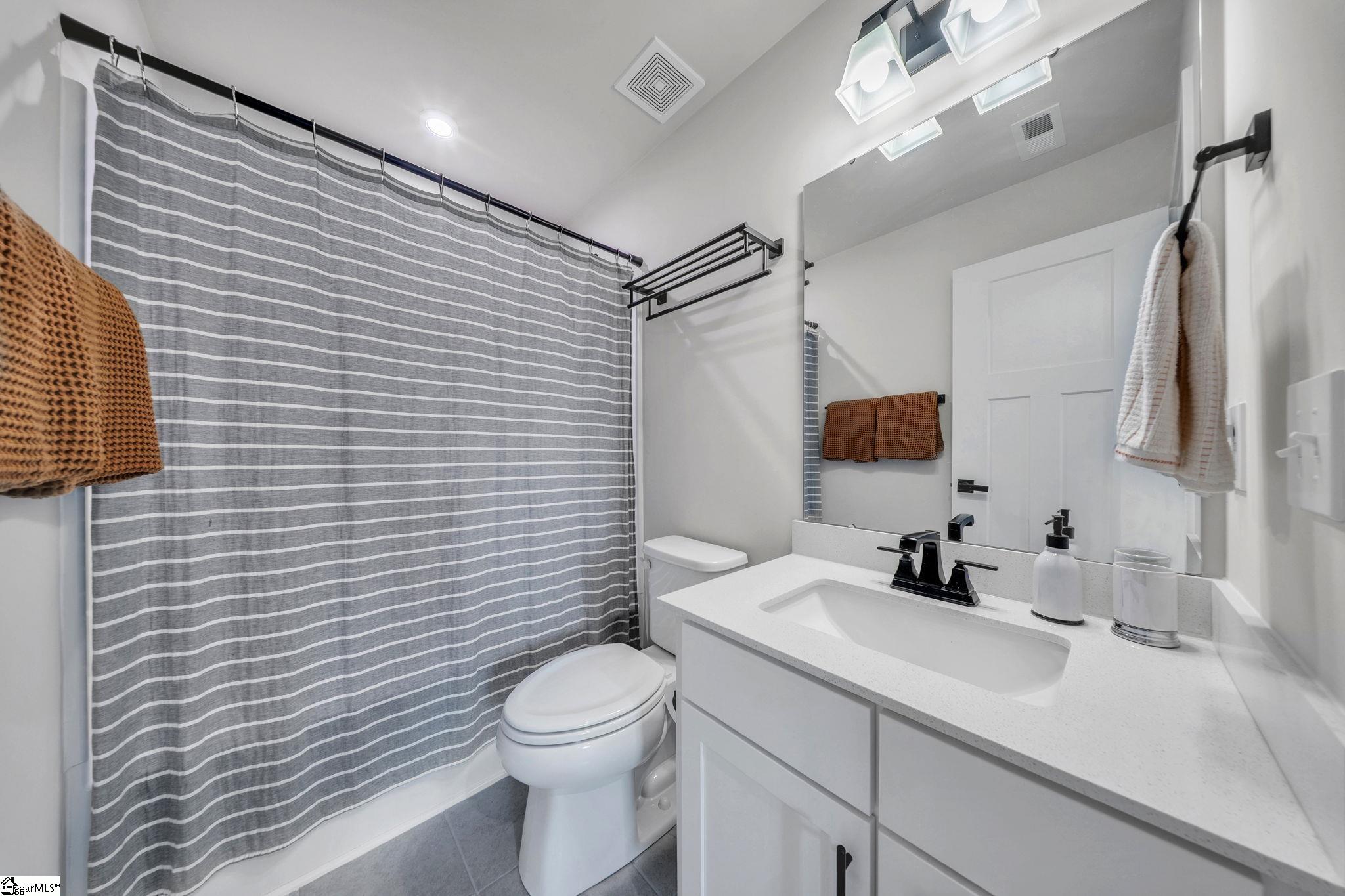 65 Connaught Court Property Photo 21