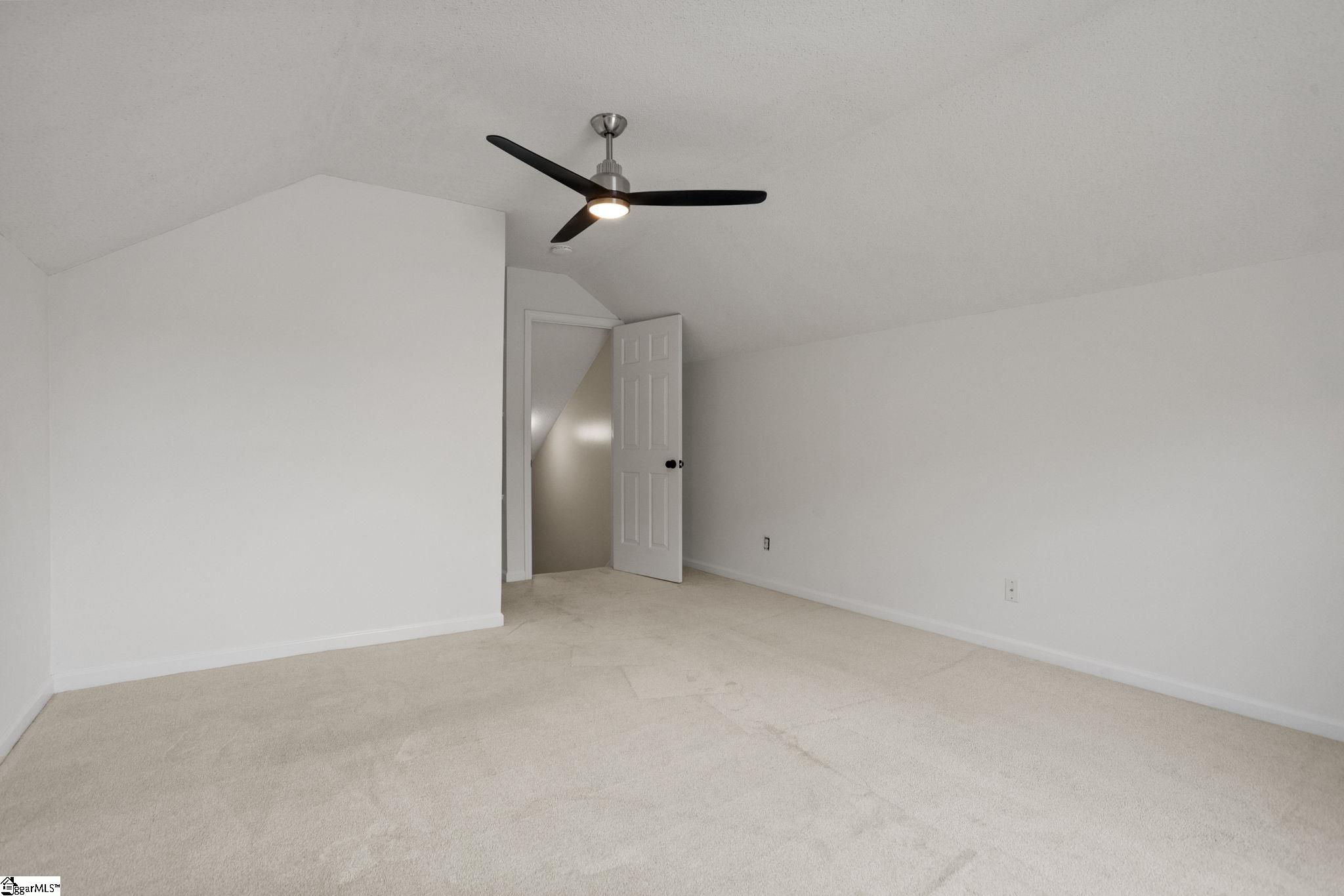 120 Sentinel Court Property Photo 26