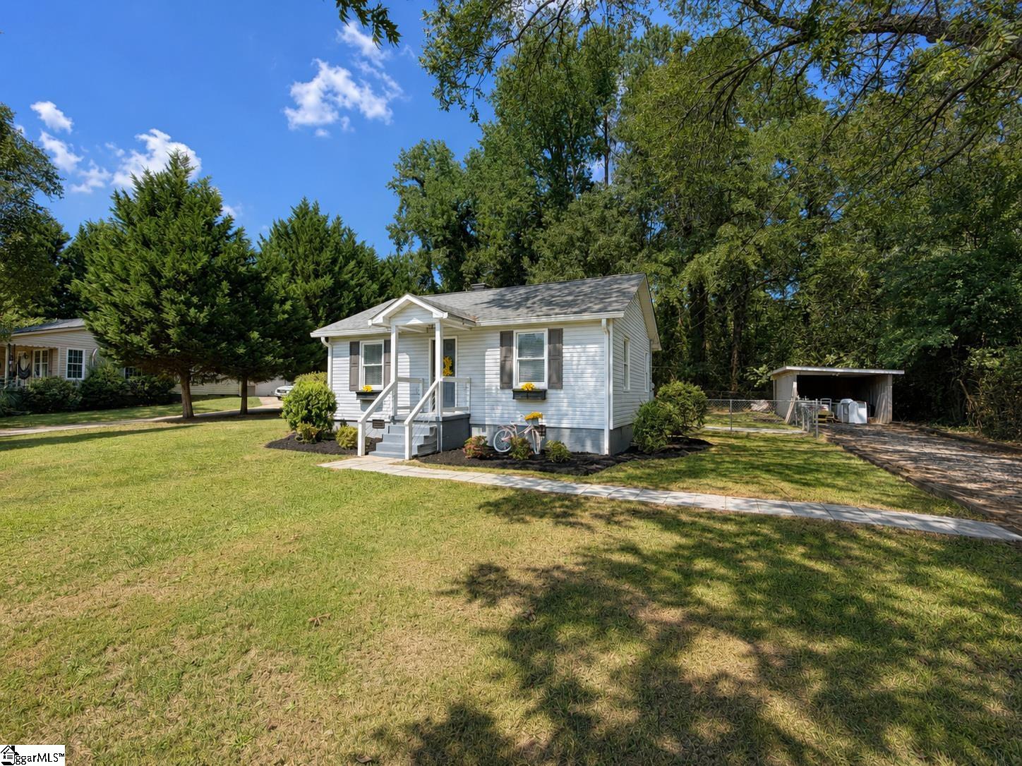 200 Carolina Avenue Property Photo 5