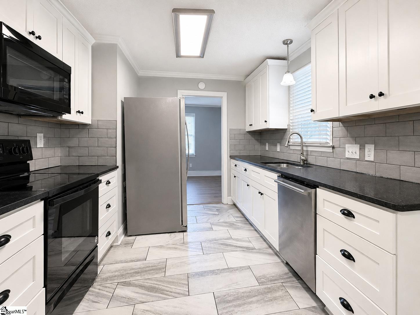 200 Carolina Avenue Property Photo 13