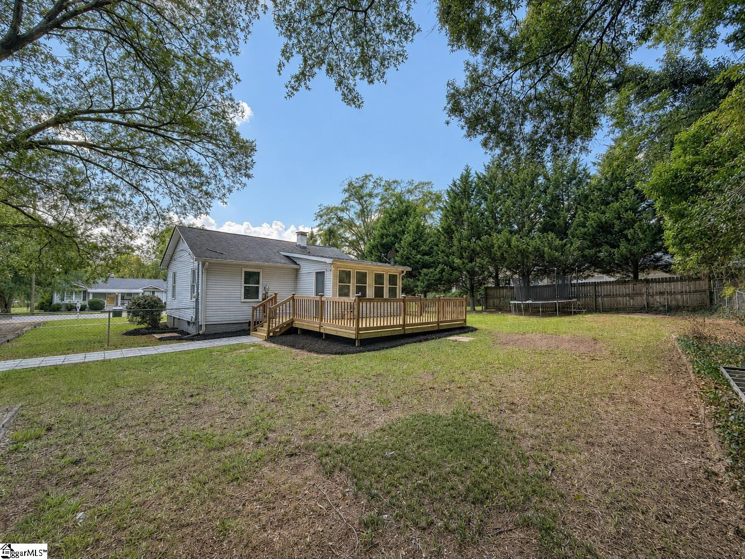 200 Carolina Avenue Property Photo 34