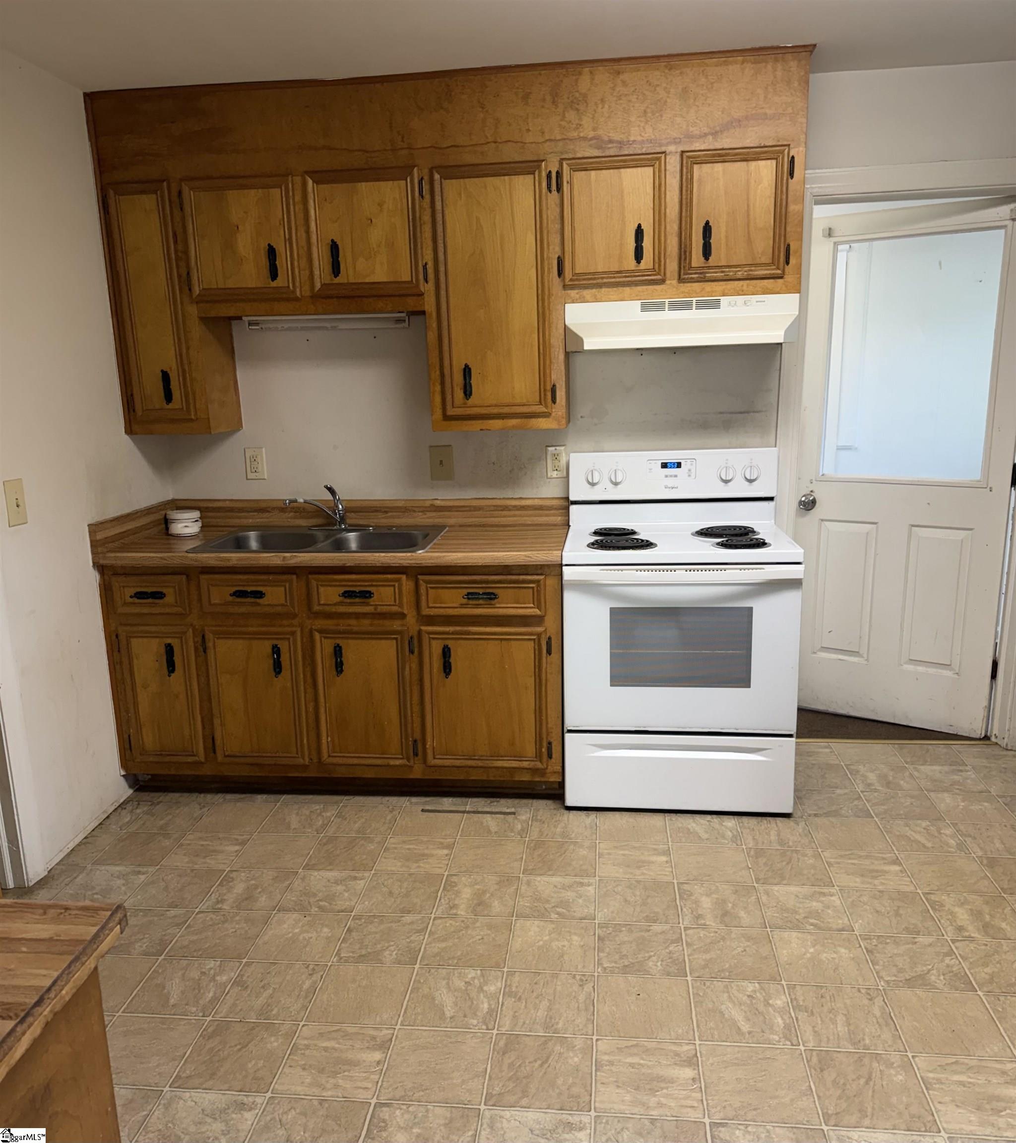 25 Moody Street Property Photo 7