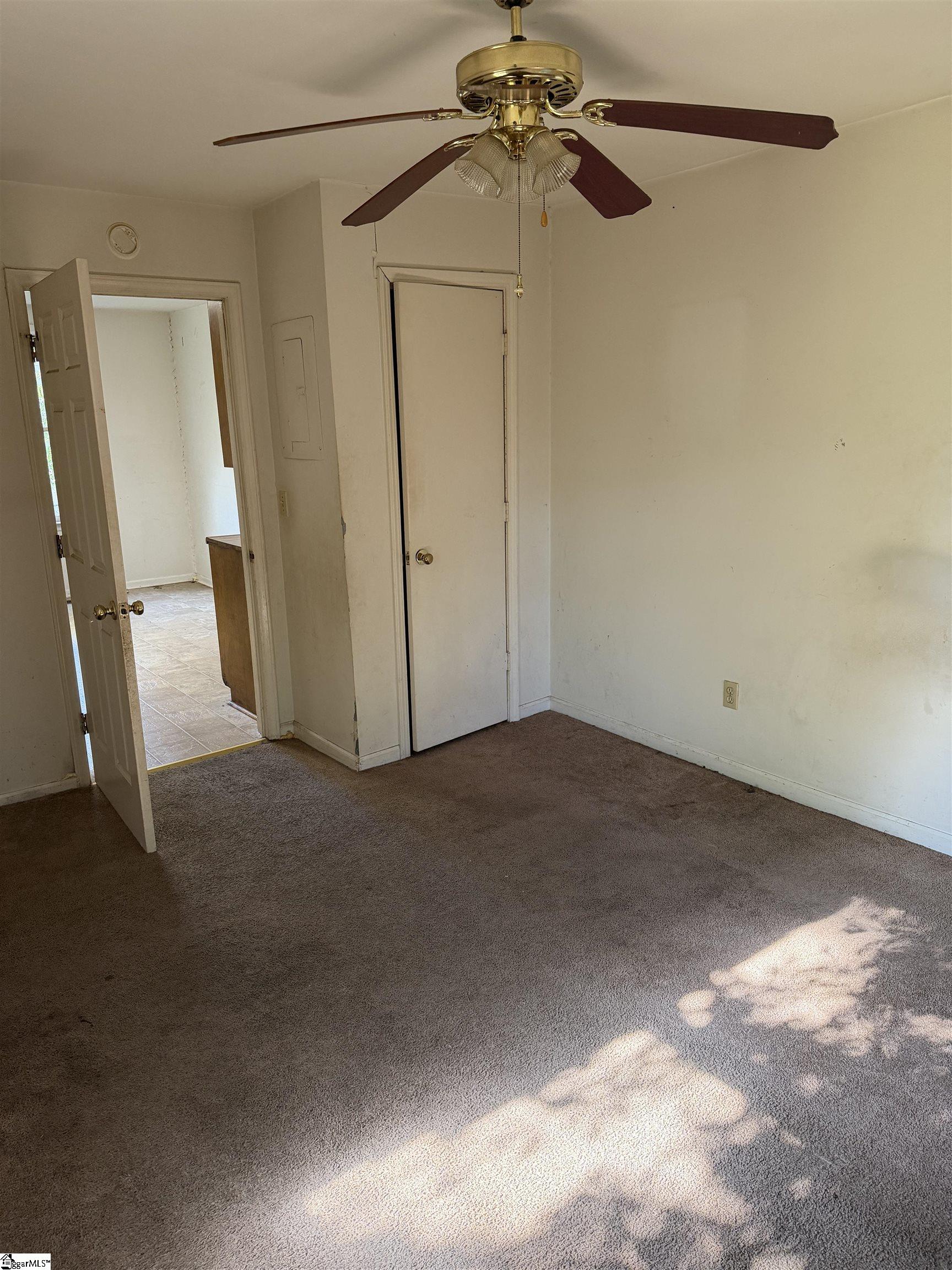 25 Moody Street Property Photo 12
