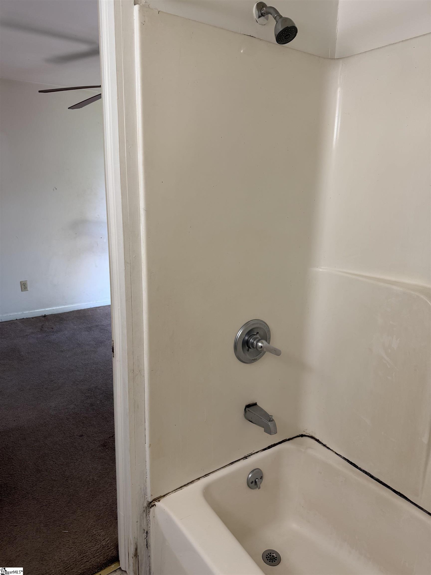 25 Moody Street Property Photo 14