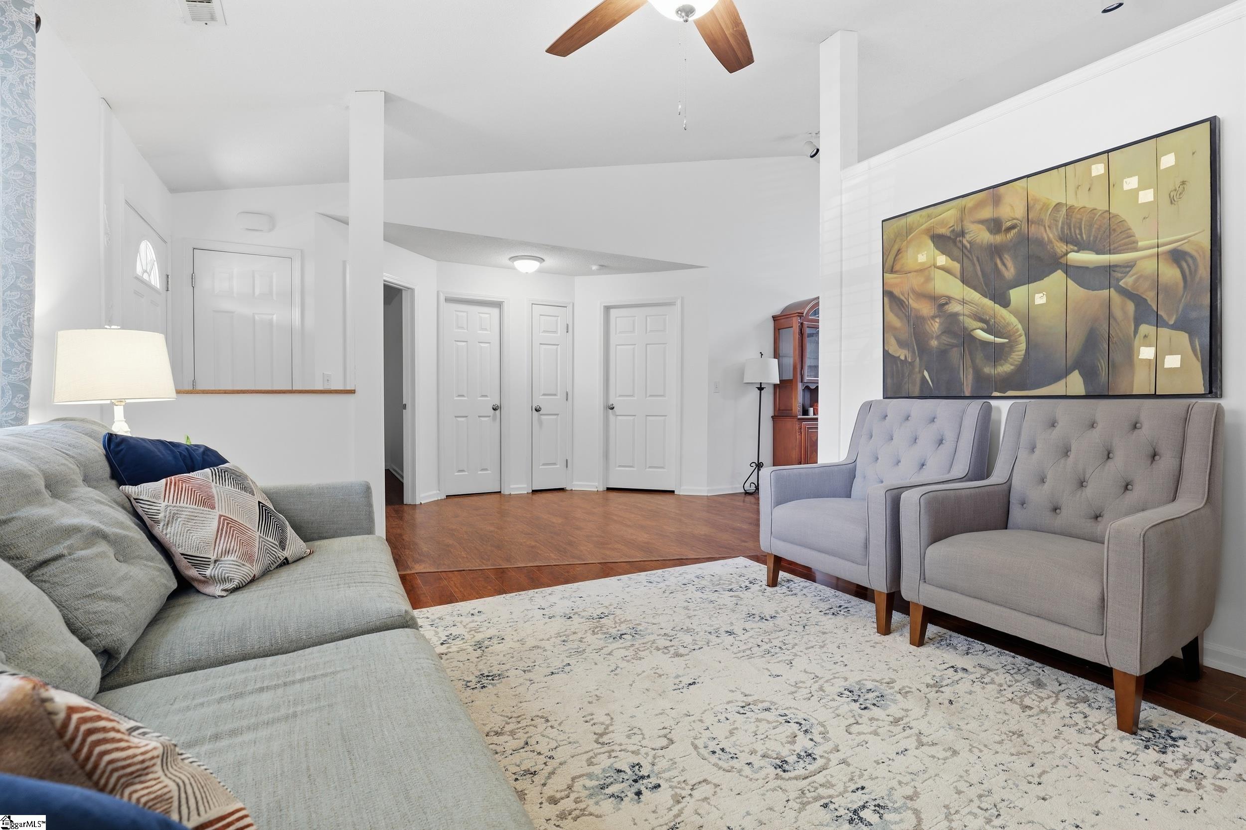 6 Duer Way Property Photo 9