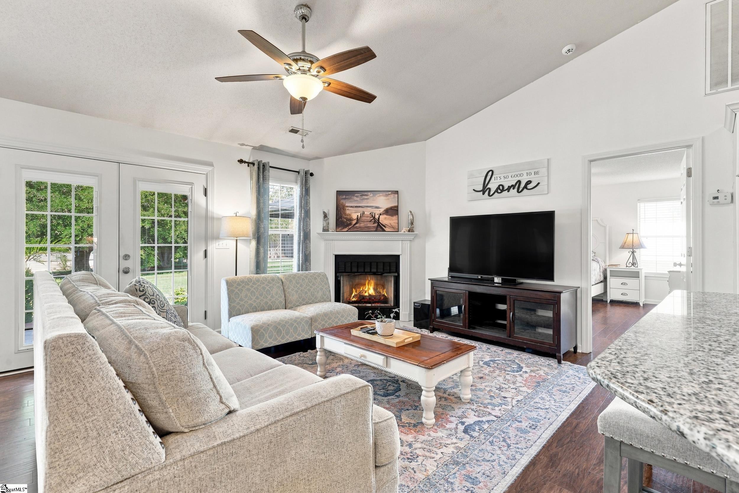 6 Duer Way Property Photo 11