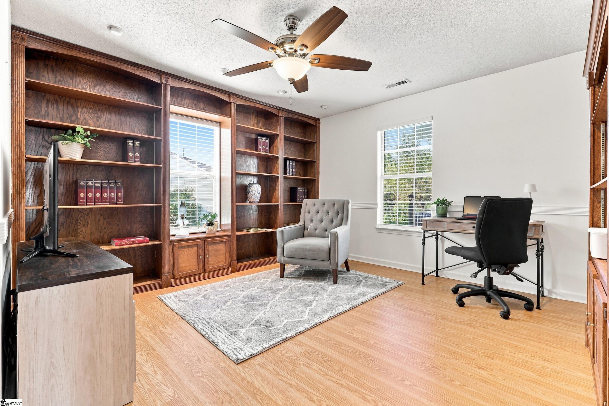 6 Duer Way Property Photo 11