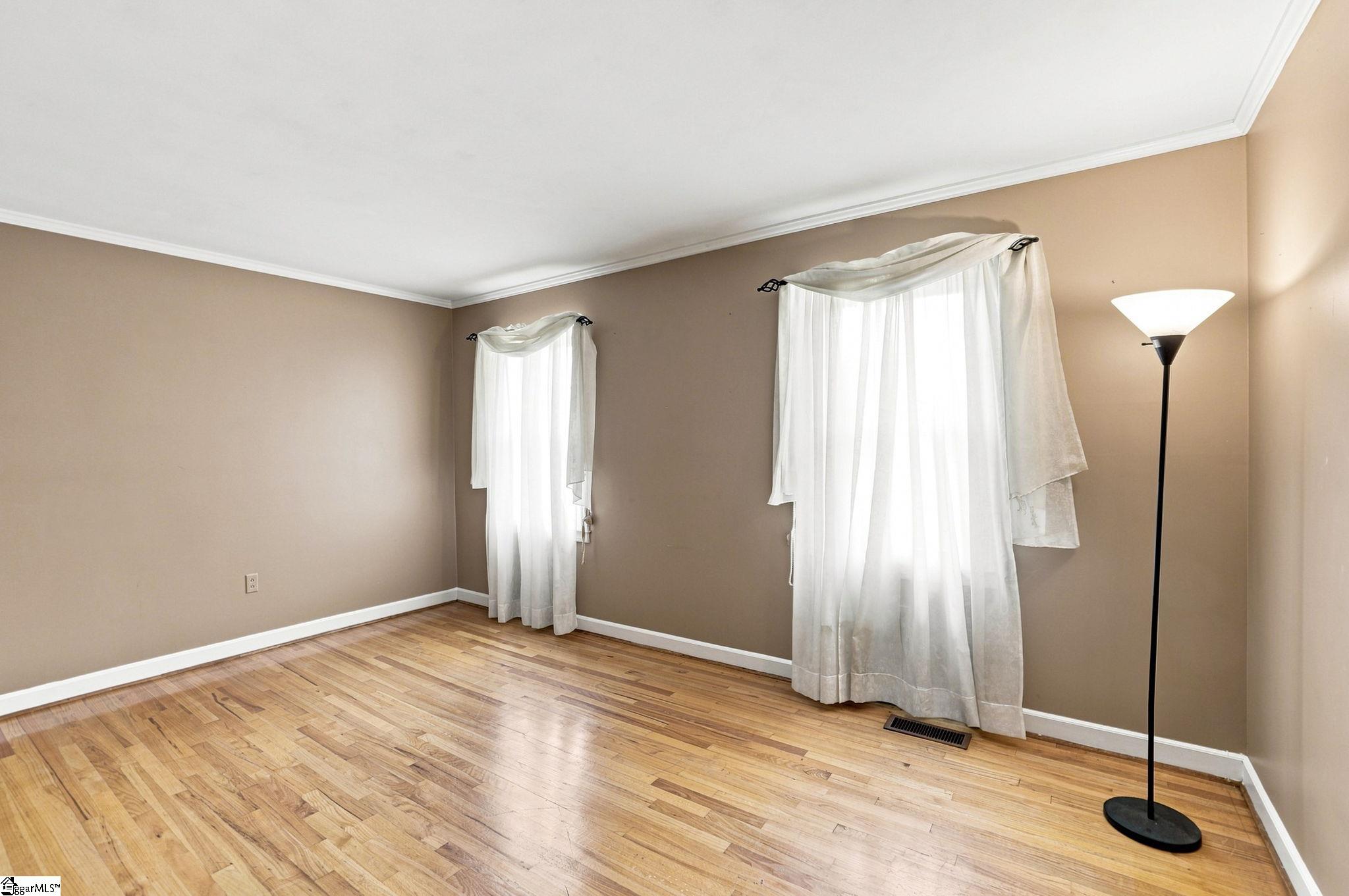 10 Arbutus Trail Property Photo 6