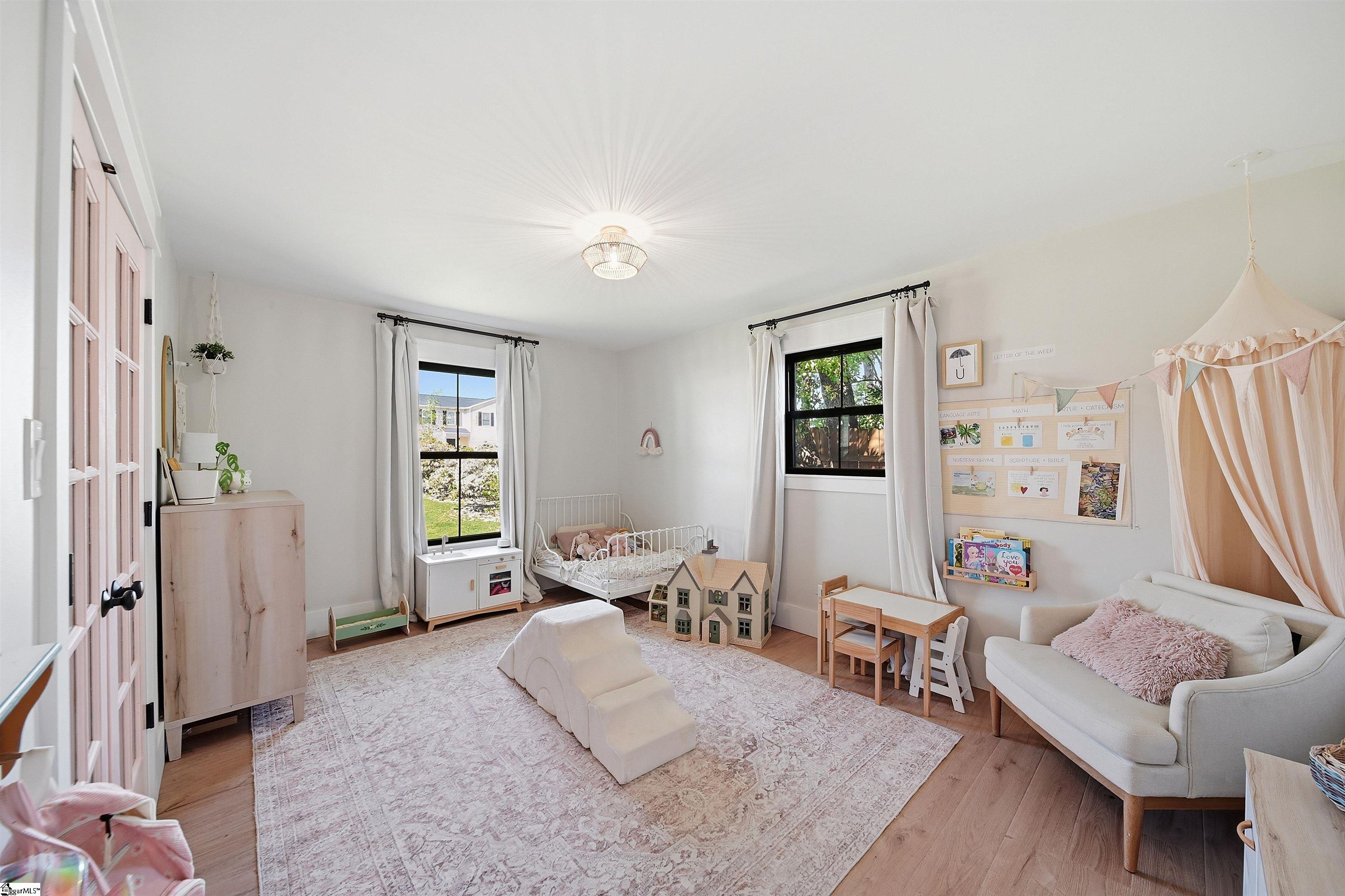 205 Wadsworth Road Property Photo 19