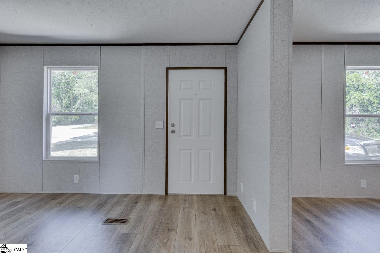 135 Layton Drive Property Photo 8