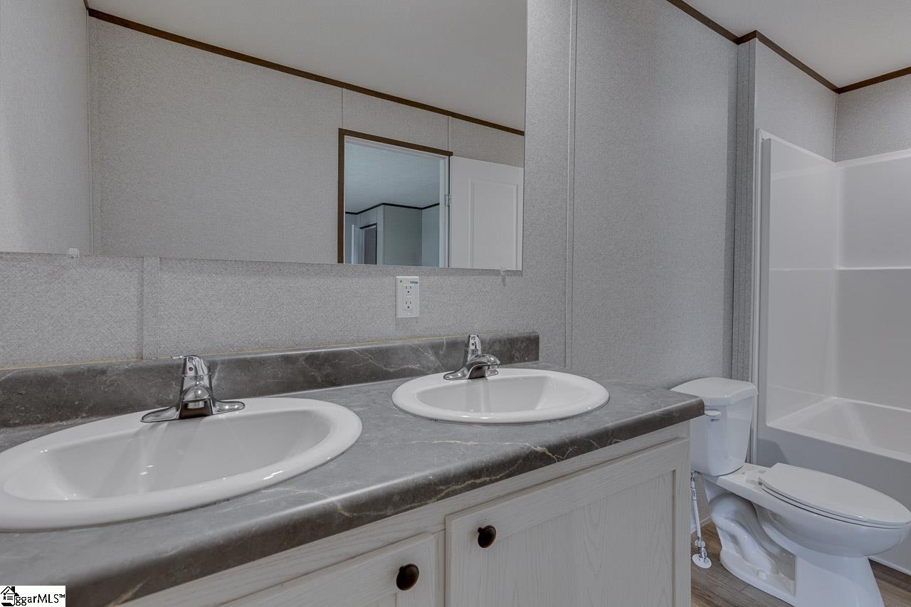 135 Layton Drive Property Photo 27