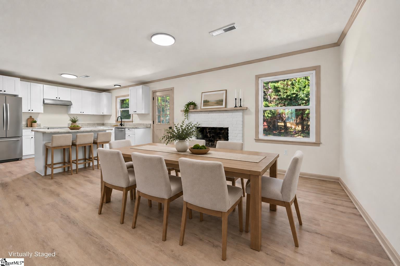2409 Villa Court Property Photo 2