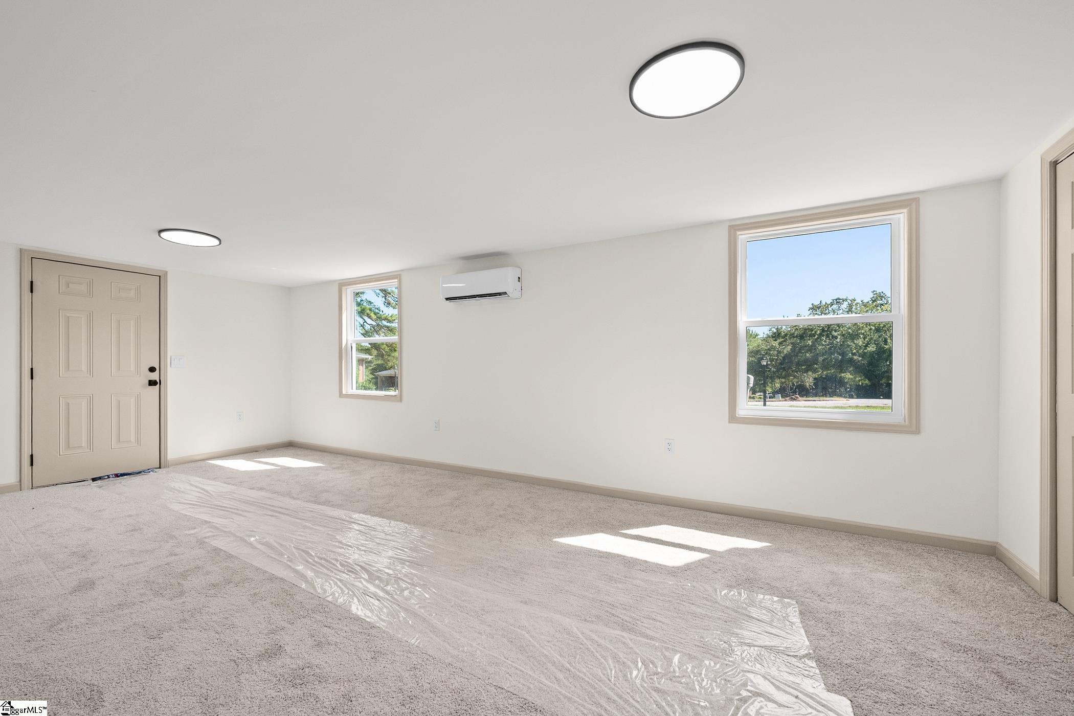 2409 Villa Court Property Photo 13