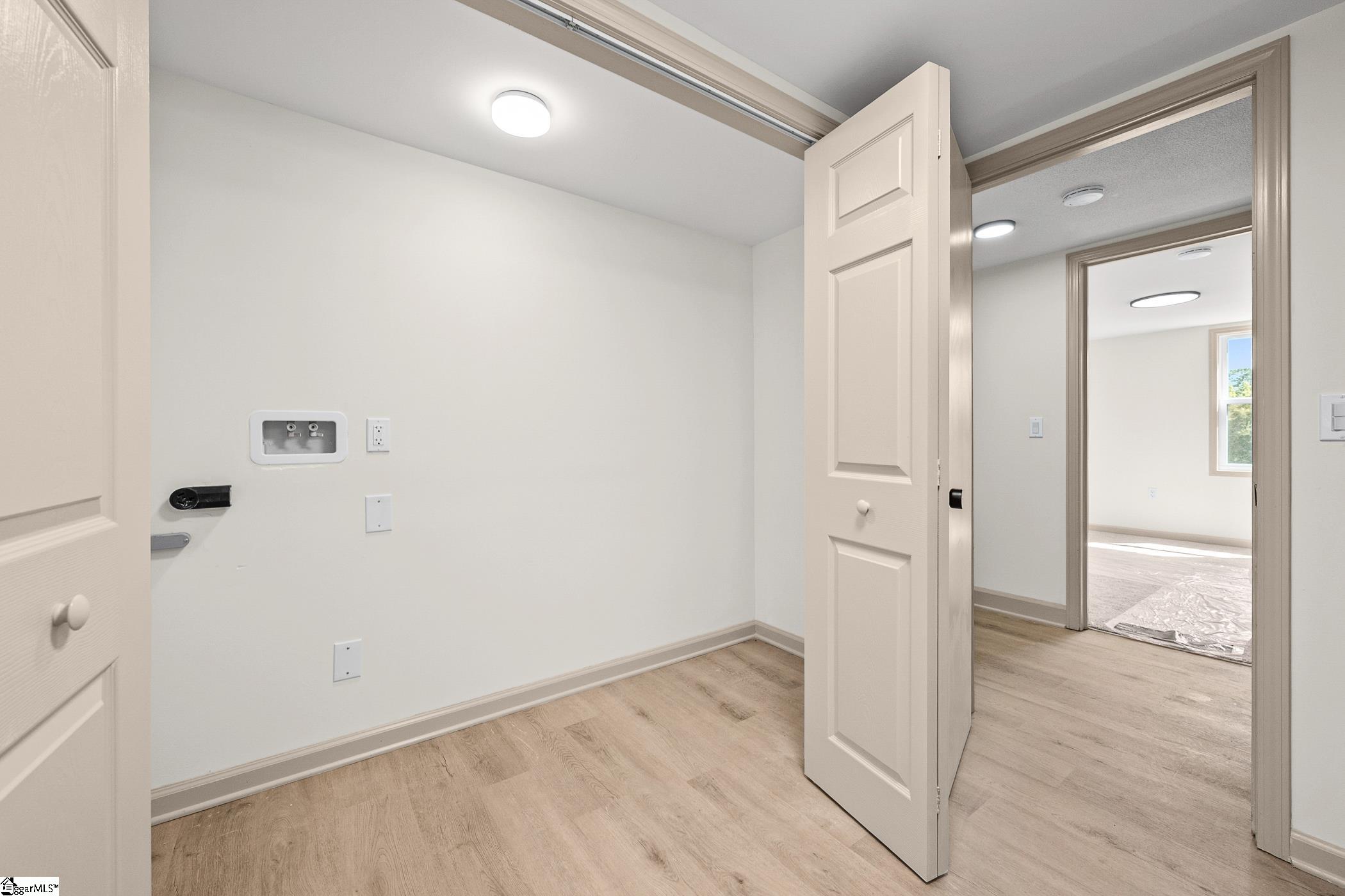 2409 Villa Court Property Photo 22
