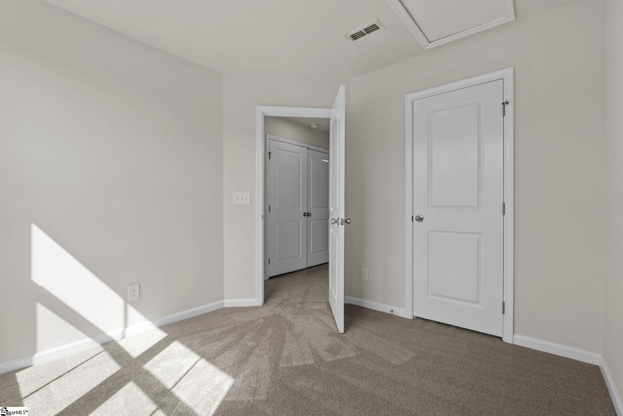 545 Hampton Townes Drive Property Photo 20