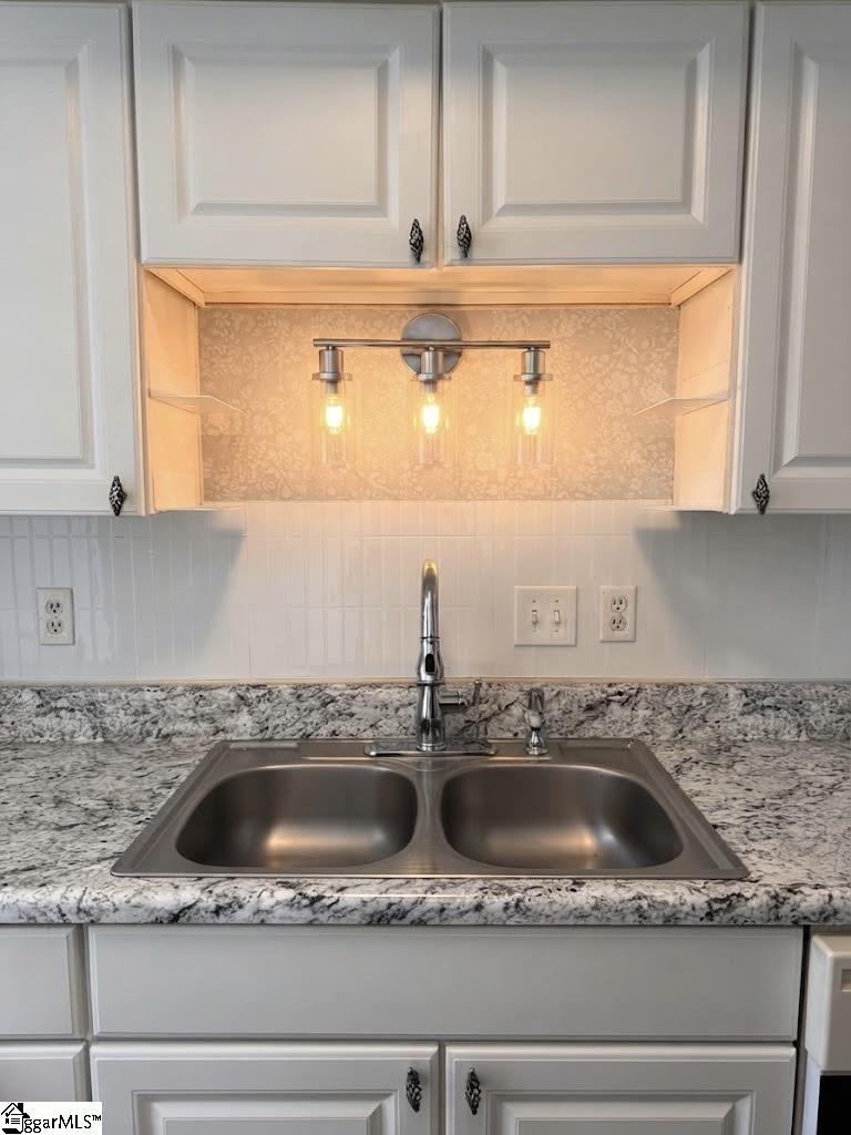 8 Bear Grass Court Property Photo 7