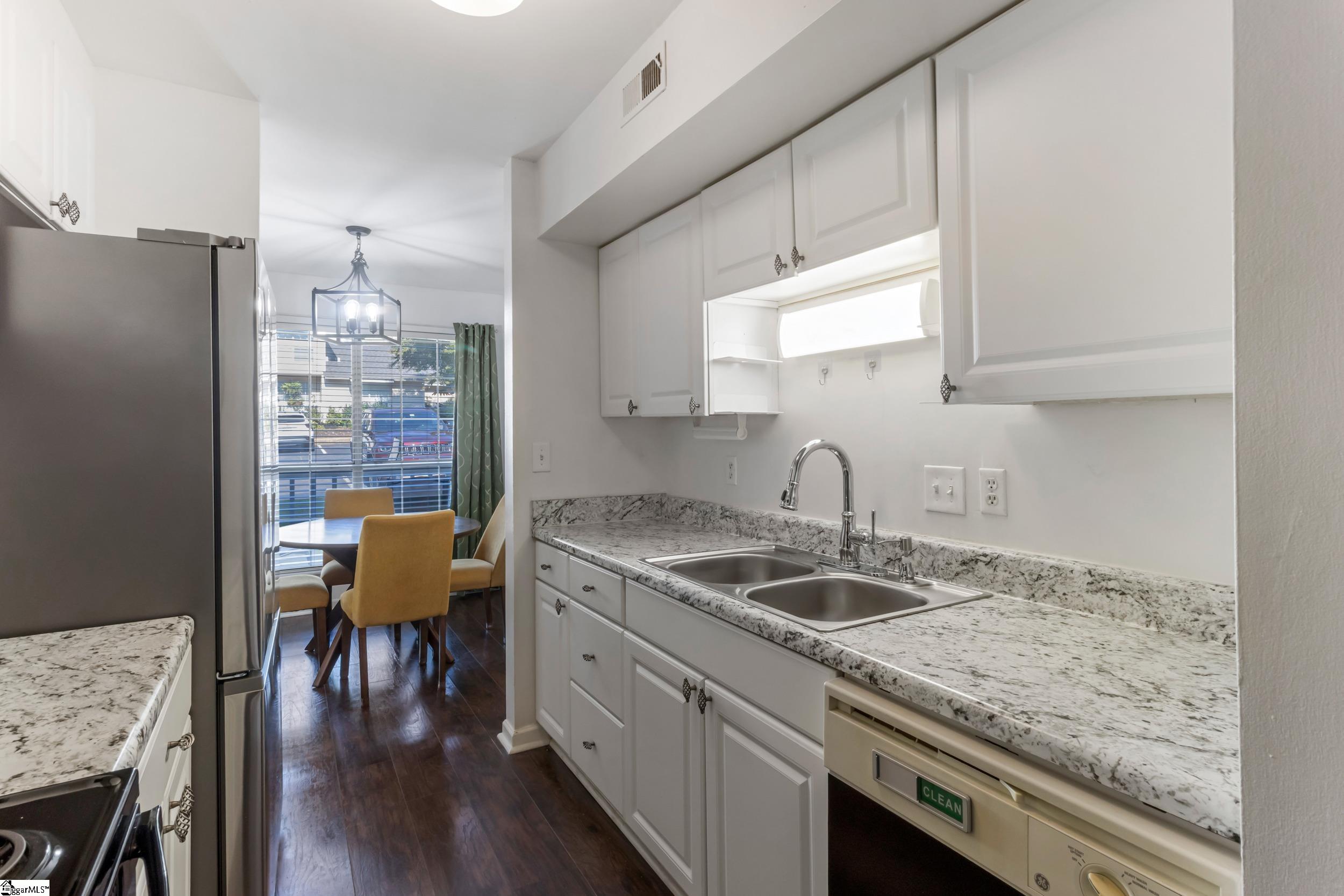 8 Bear Grass Court Property Photo 8