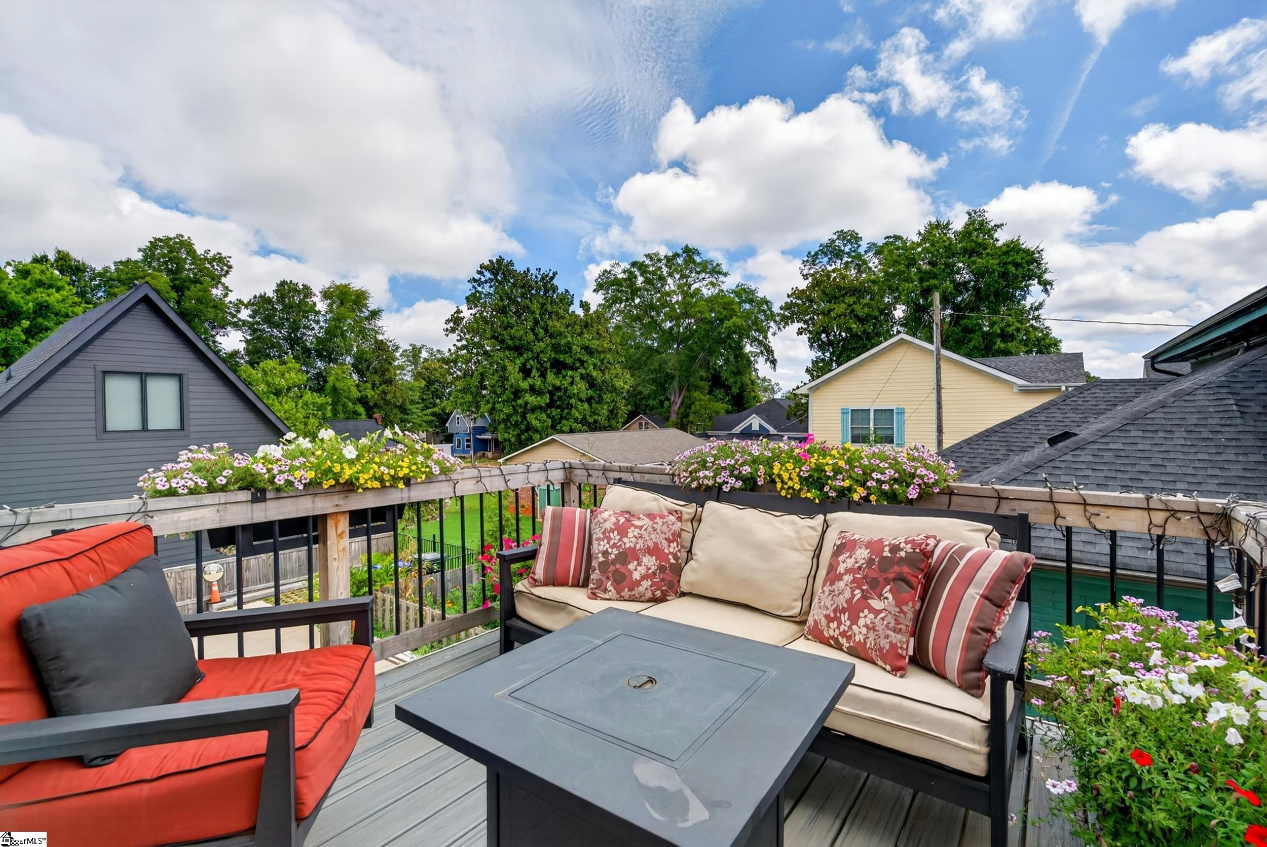 14 Perry Avenue Property Photo 23