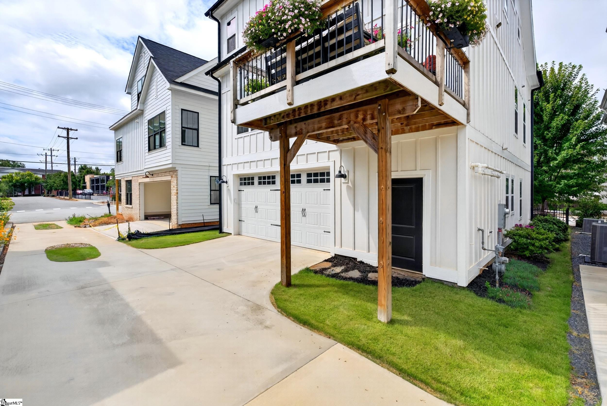 14 Perry Avenue Property Photo 44