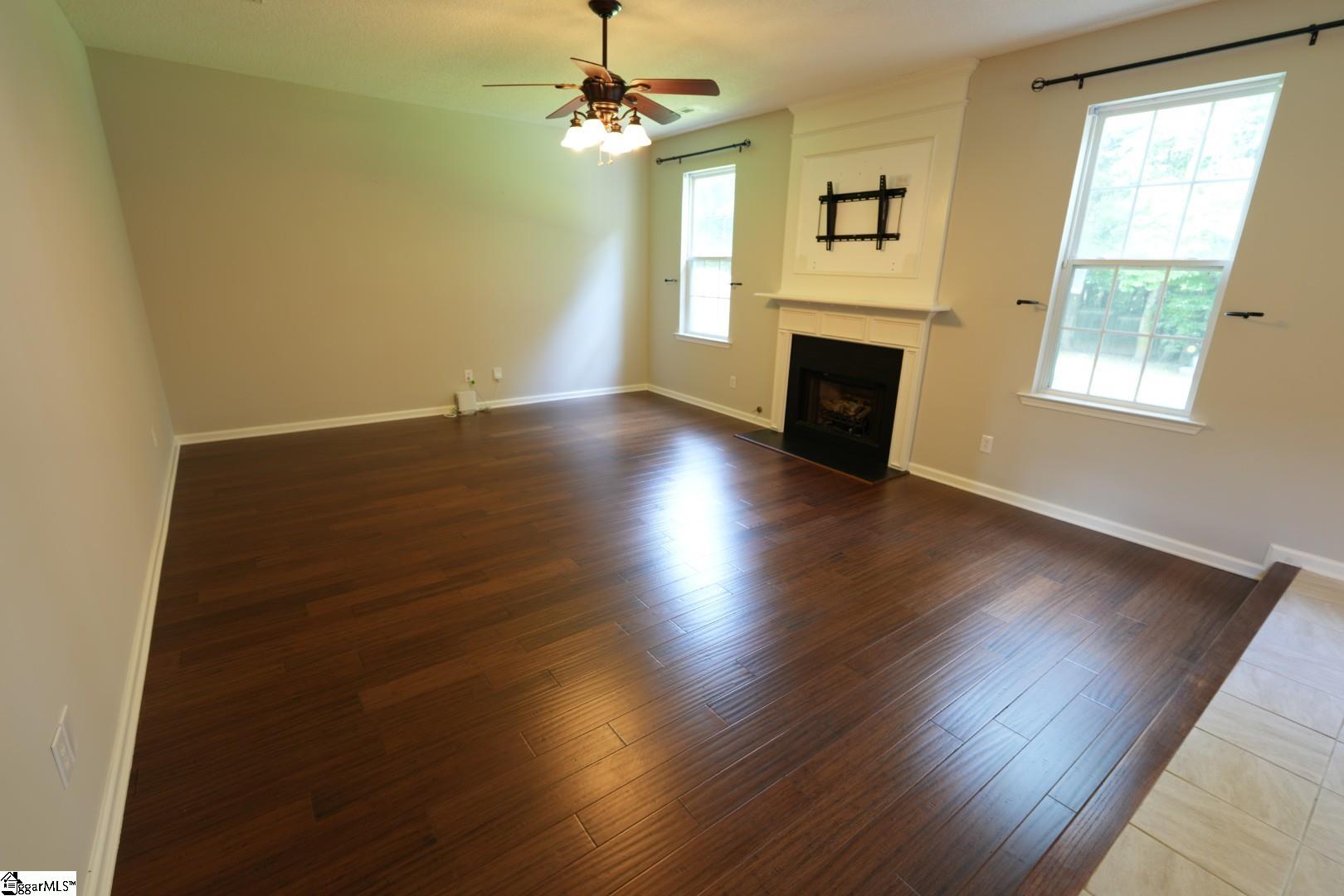 321 Edenberry Way Property Photo 6