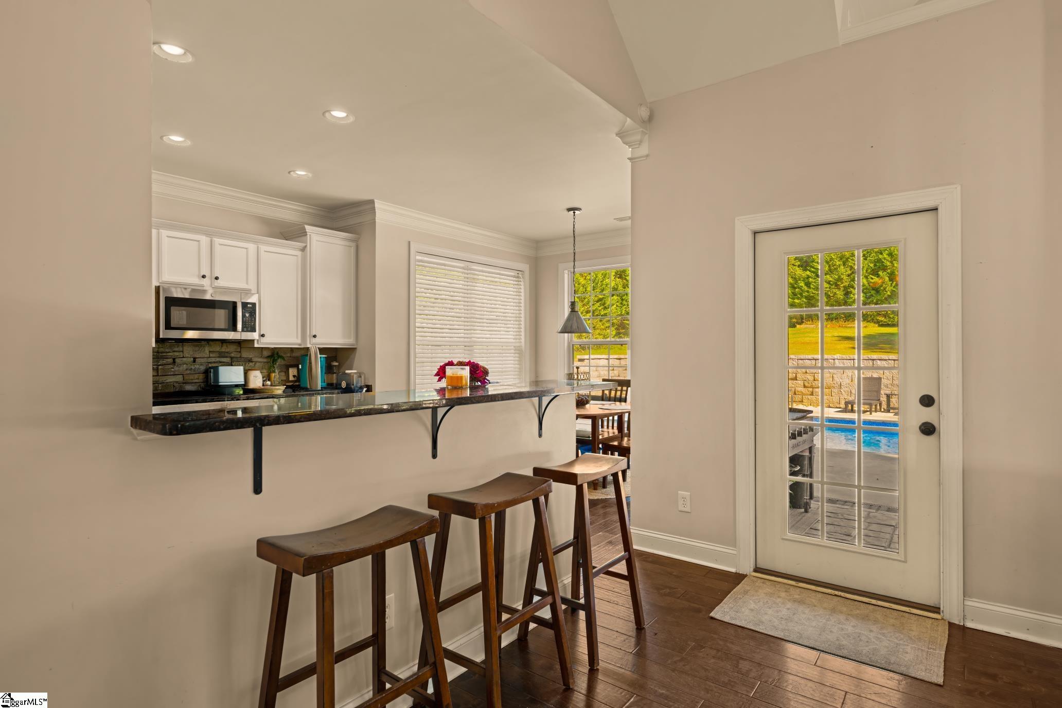 105 Childers Circle Property Photo 8