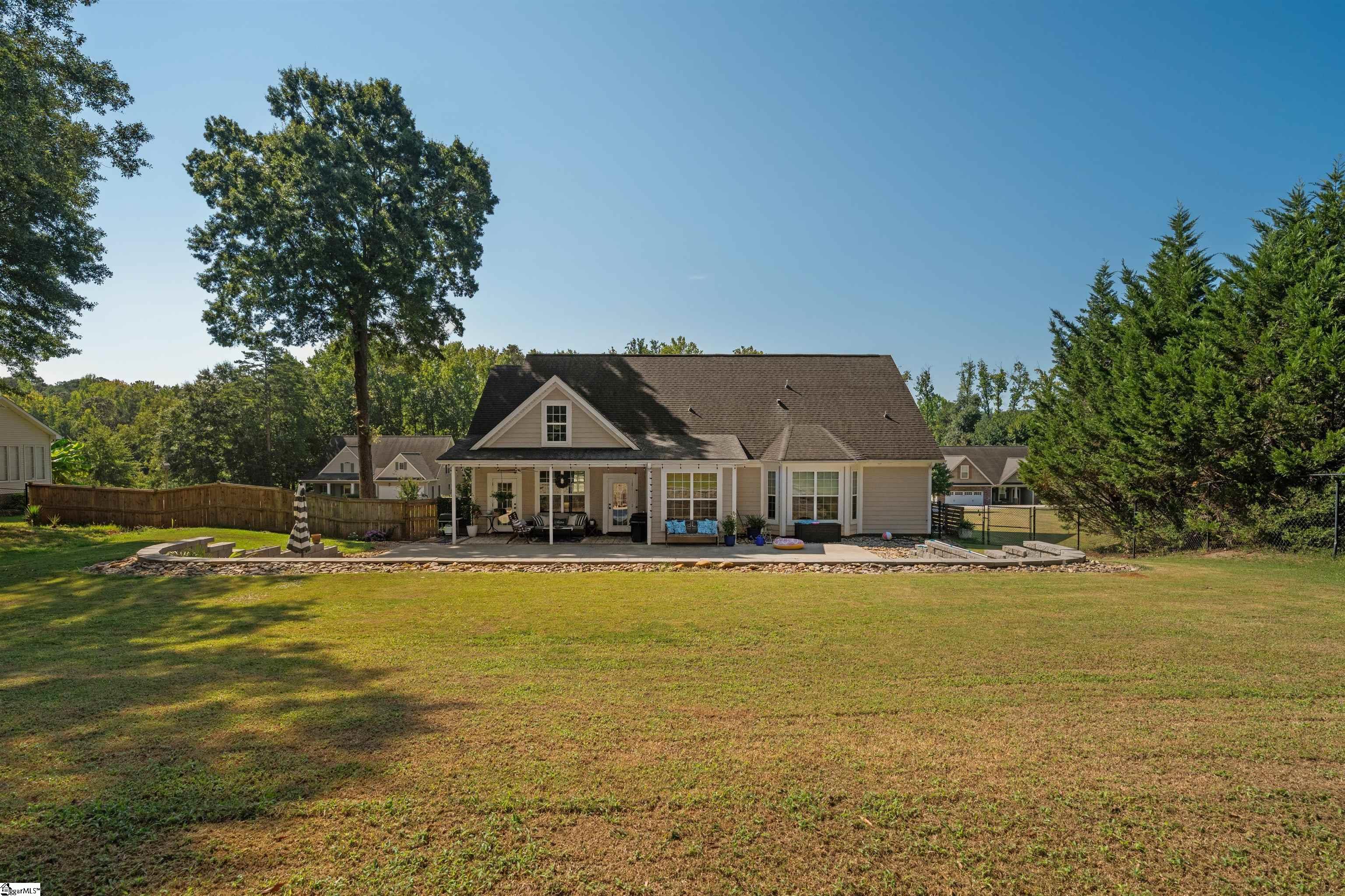 105 Childers Circle Property Photo 21