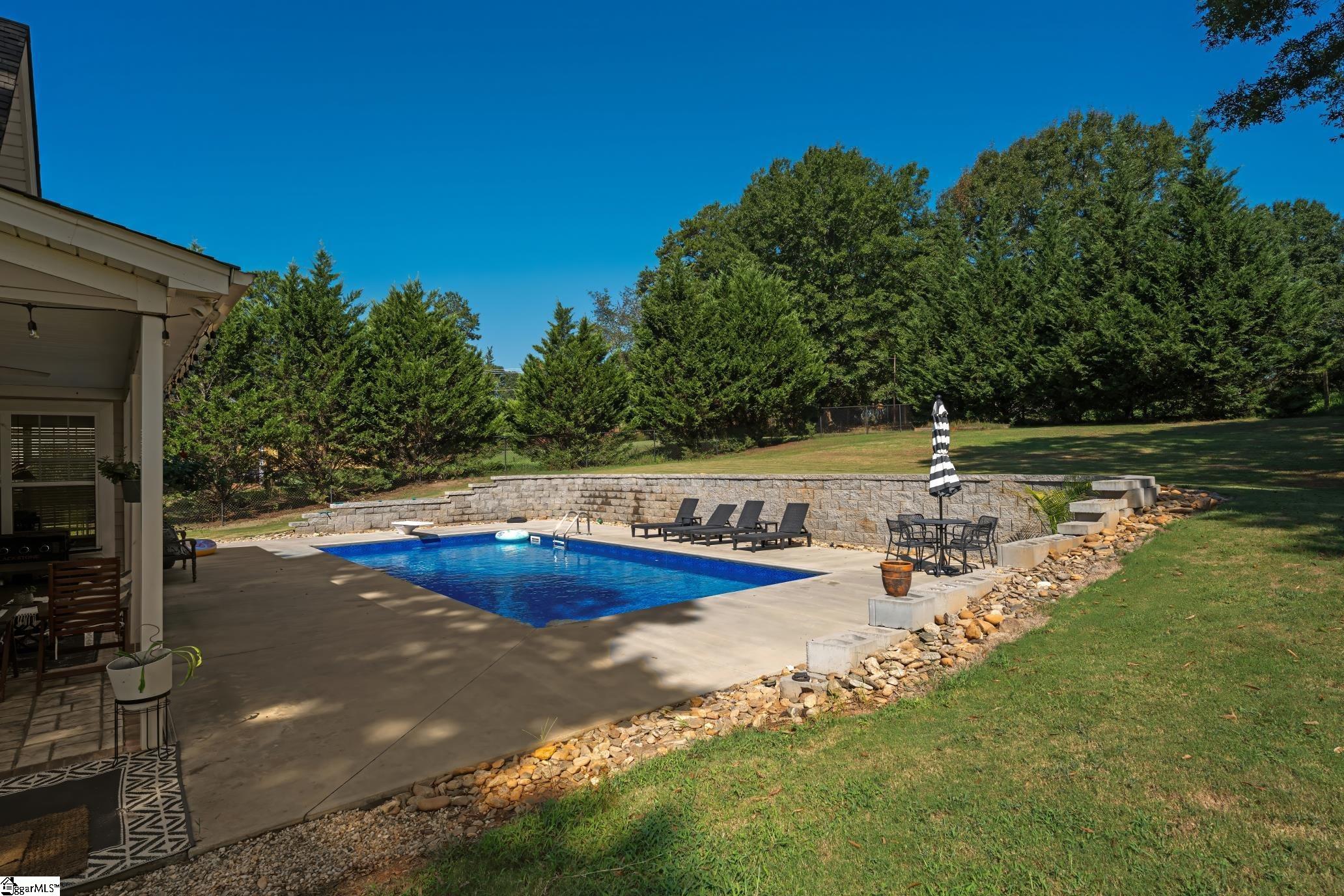 105 Childers Circle Property Photo 23