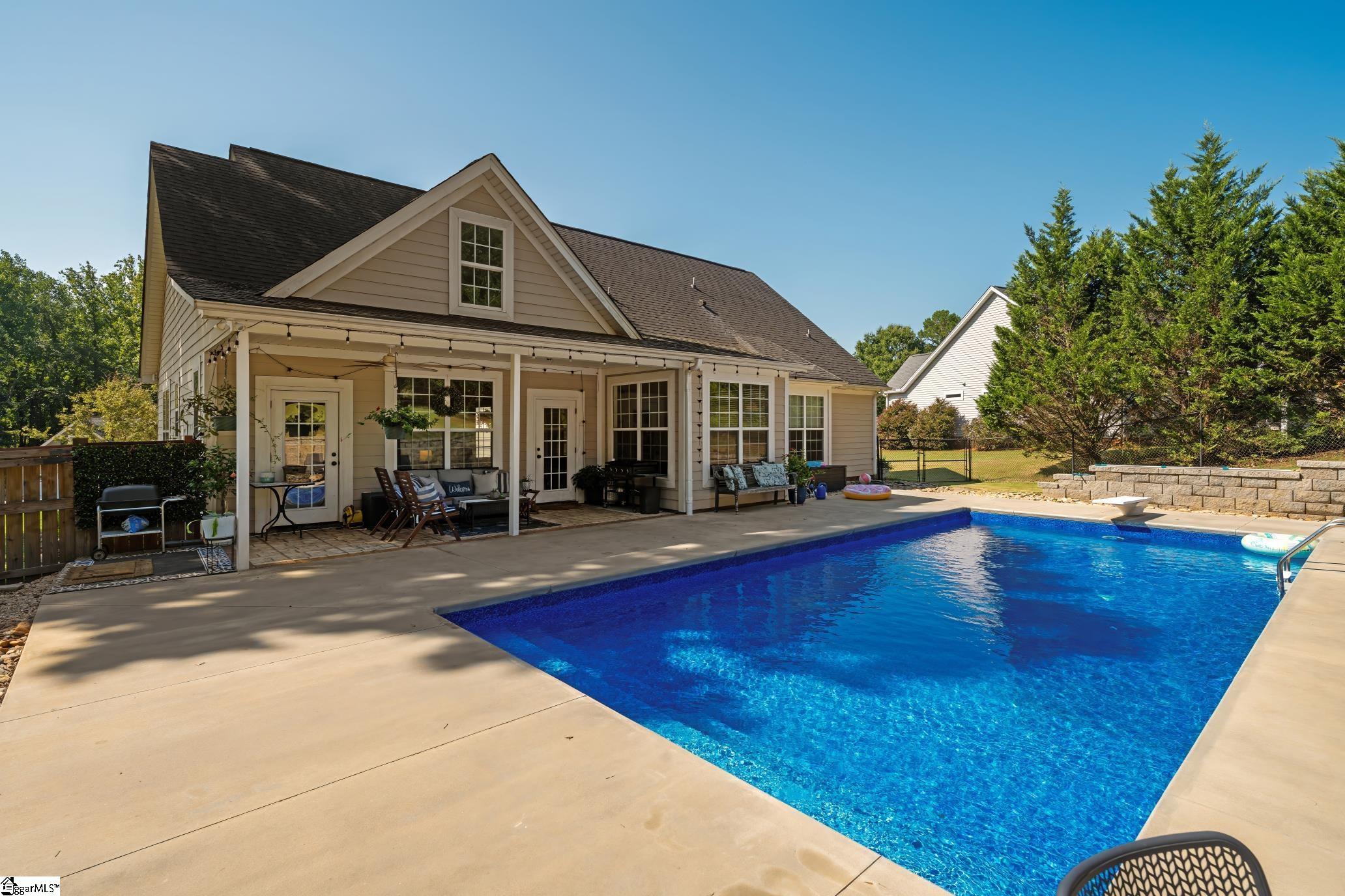 105 Childers Circle Property Photo 24
