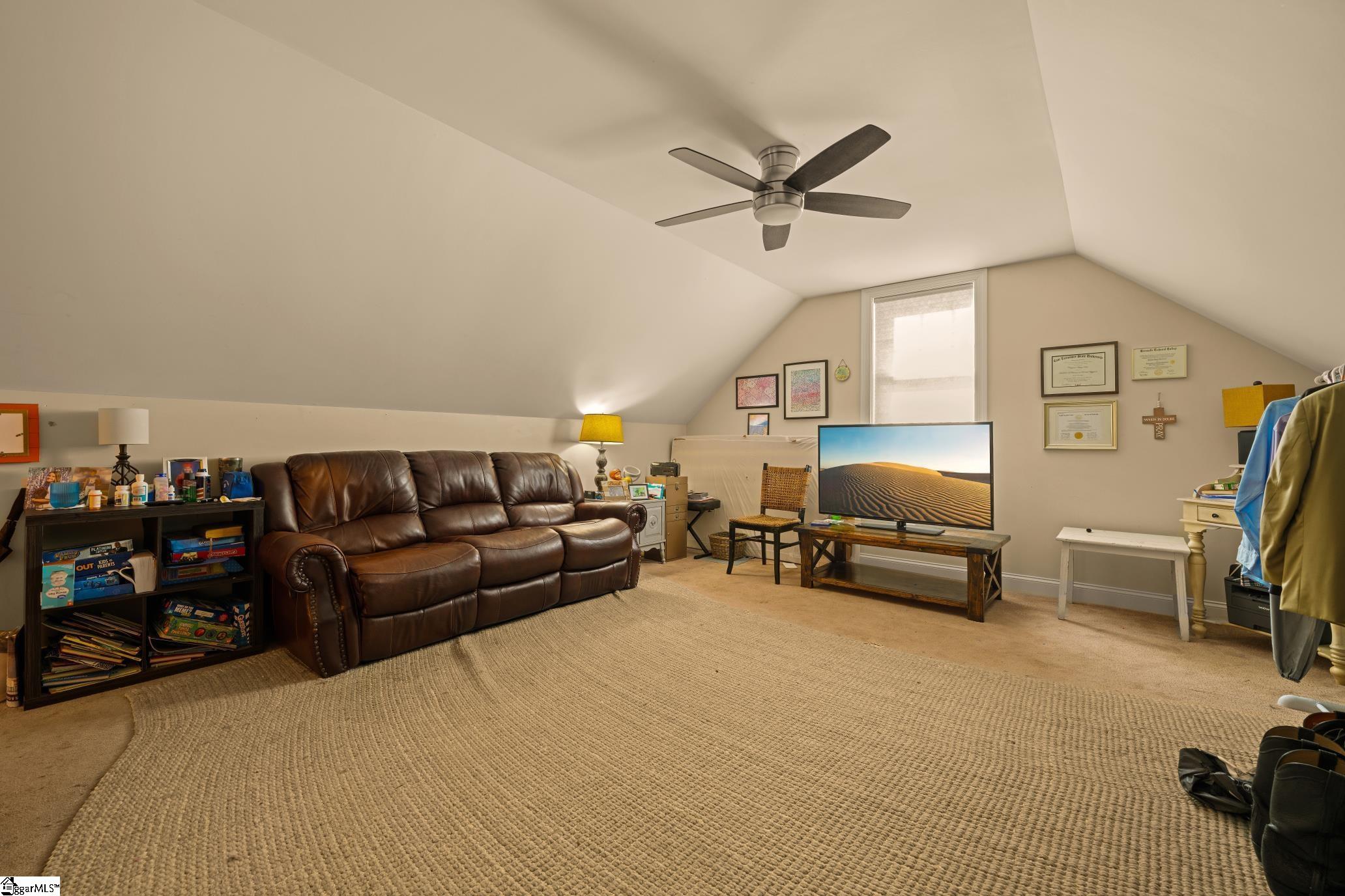 105 Childers Circle Property Photo 28