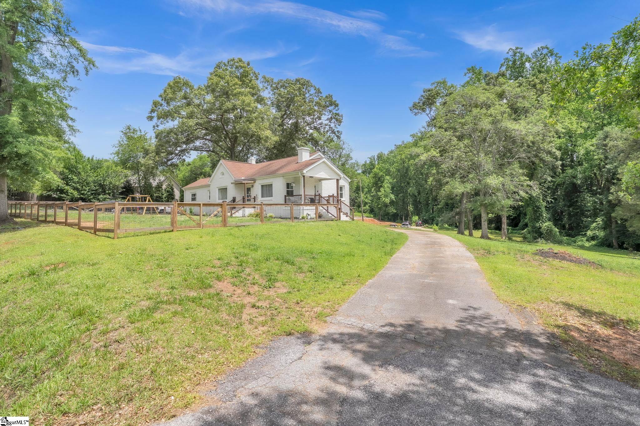 904 Highway 357 Property Photo 2