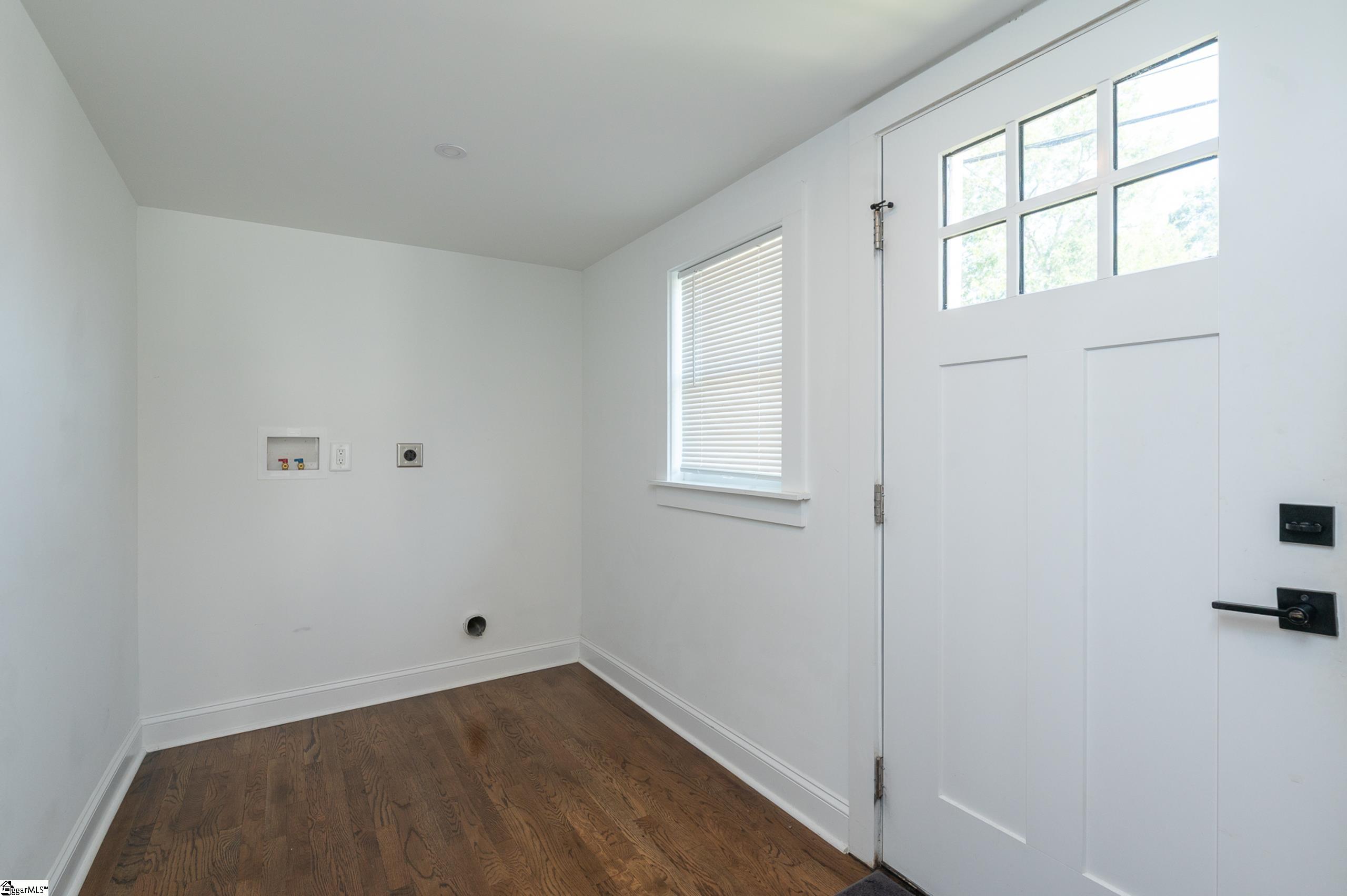502 Green Avenue Property Photo 12