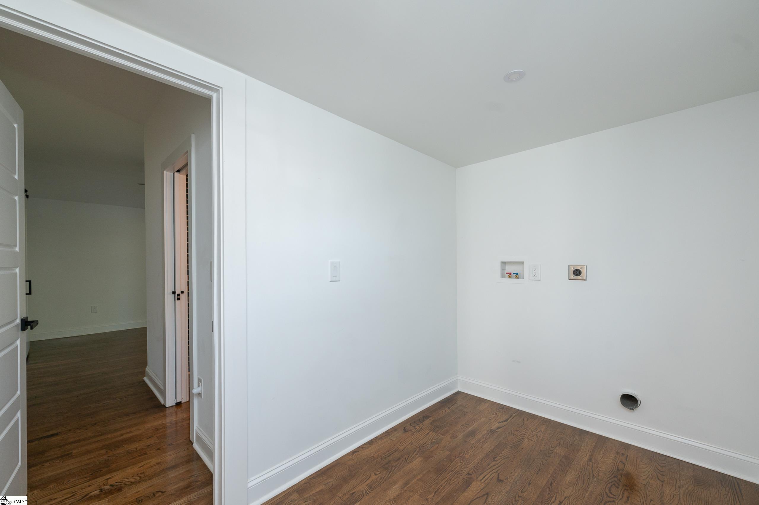 502 Green Avenue Property Photo 13