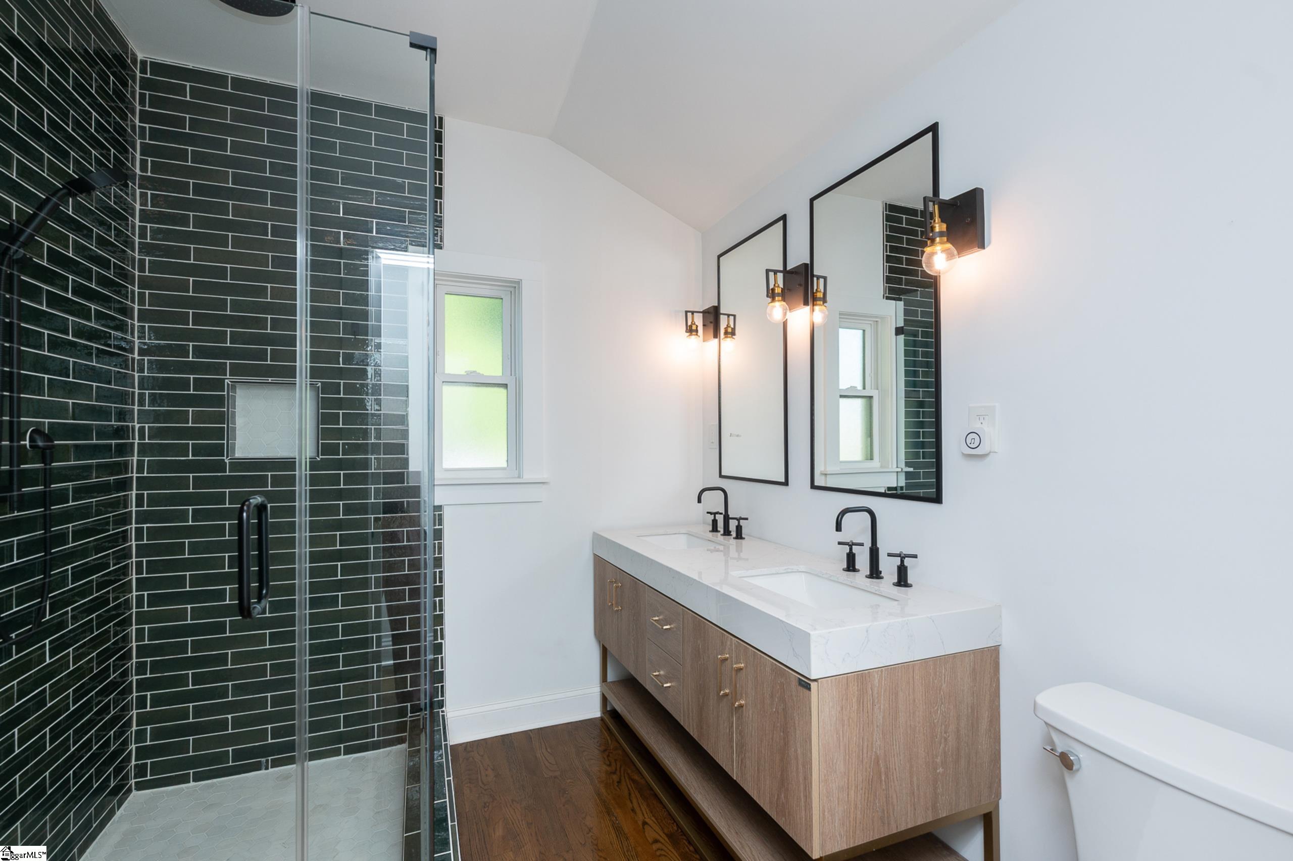 502 Green Avenue Property Photo 19