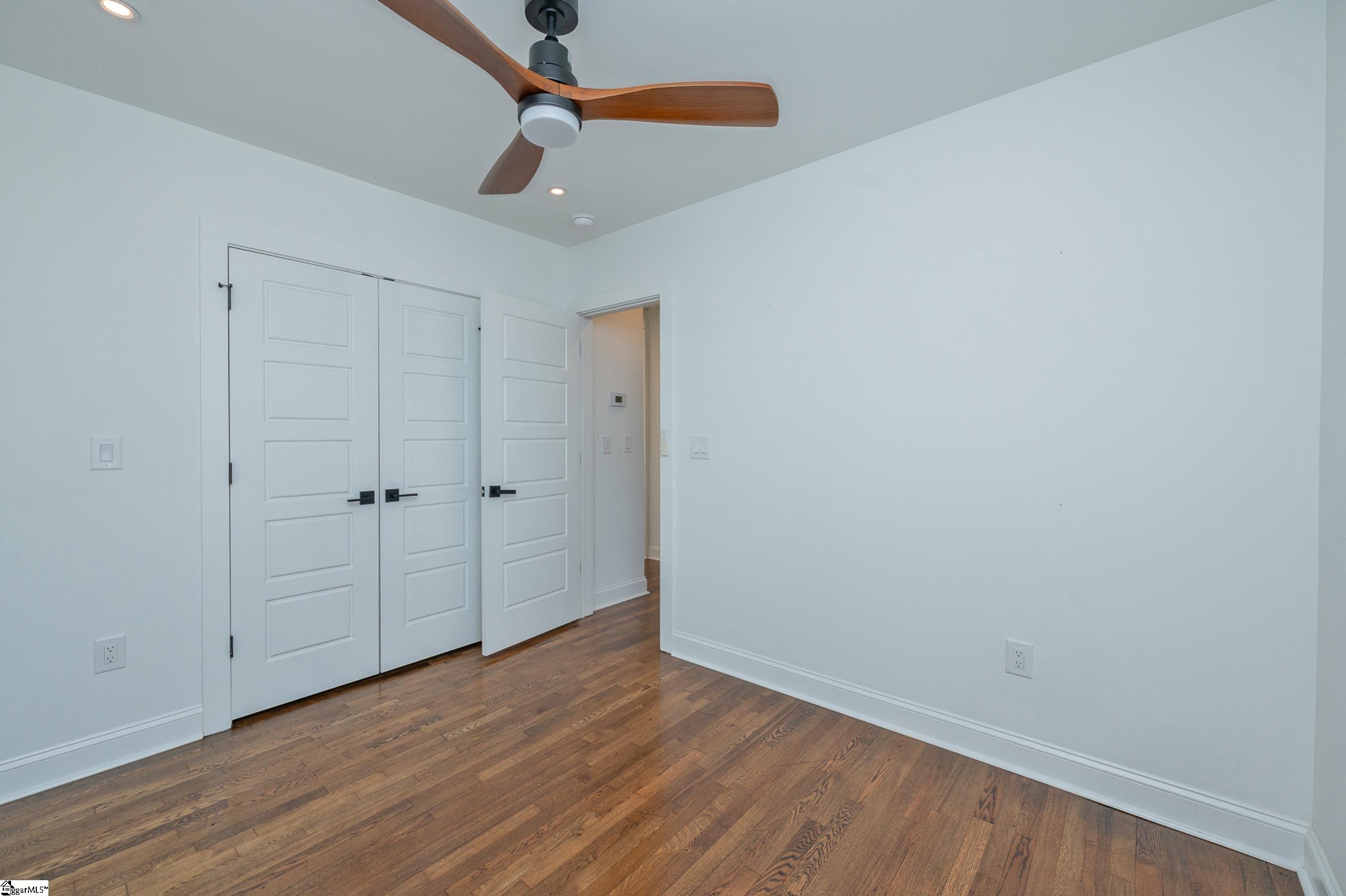 502 Green Avenue Property Photo 26