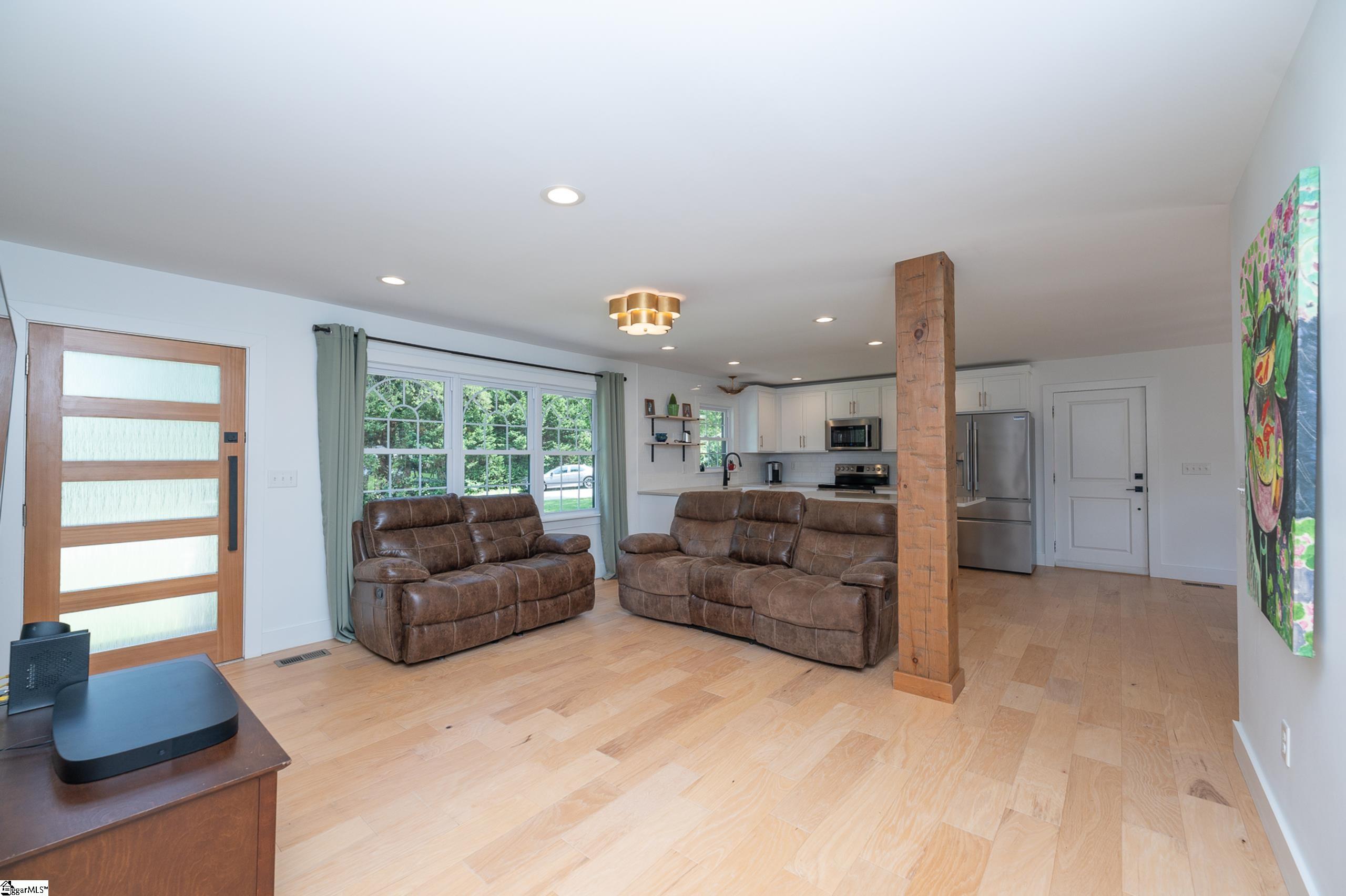 511 Woburn Court Property Photo 6