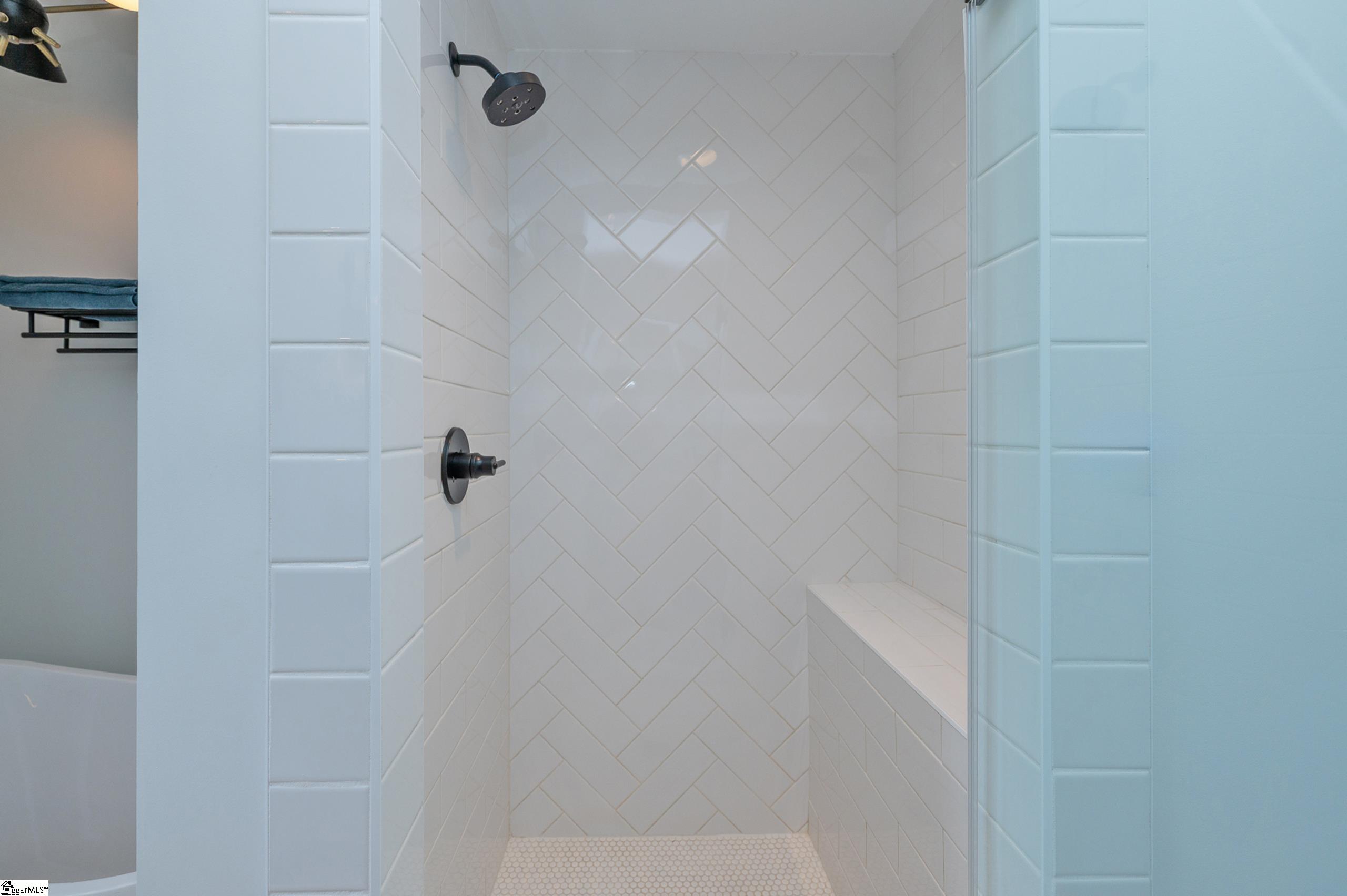 511 Woburn Court Property Photo 25