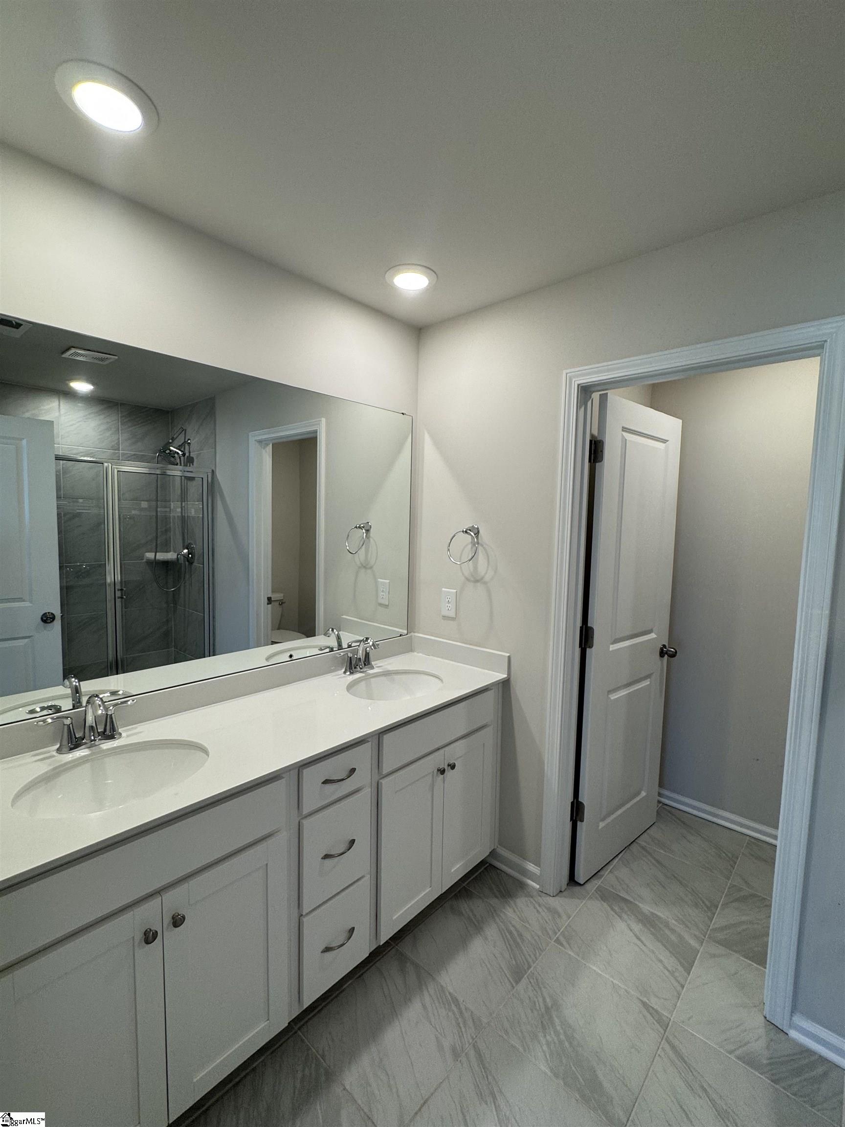 1602963 Property Photo 7