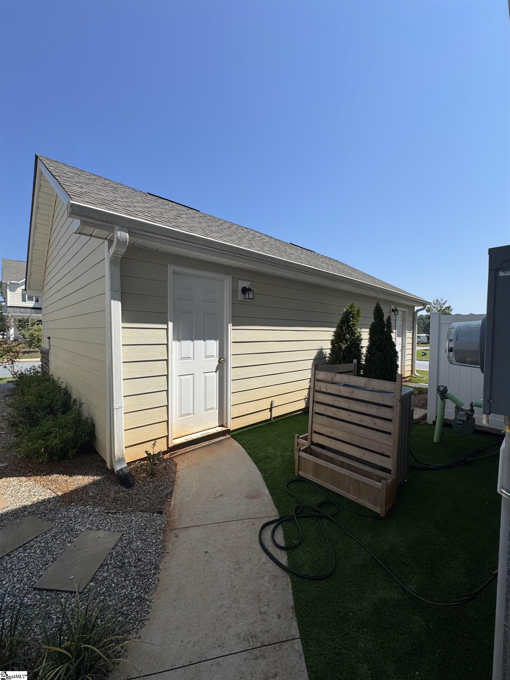 1602963 Property Photo 17