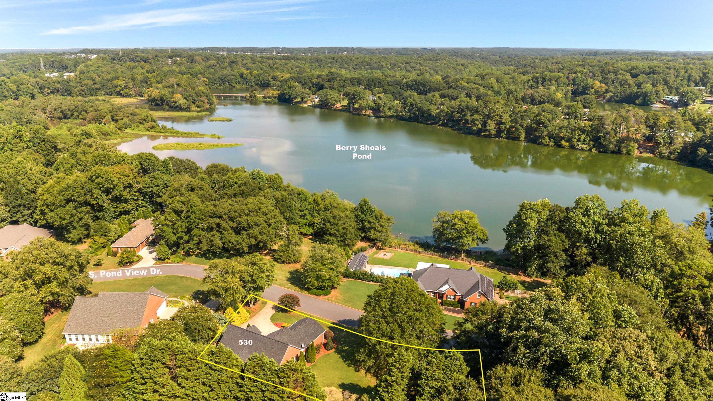 530 S Pond View Drive Property Photo 2