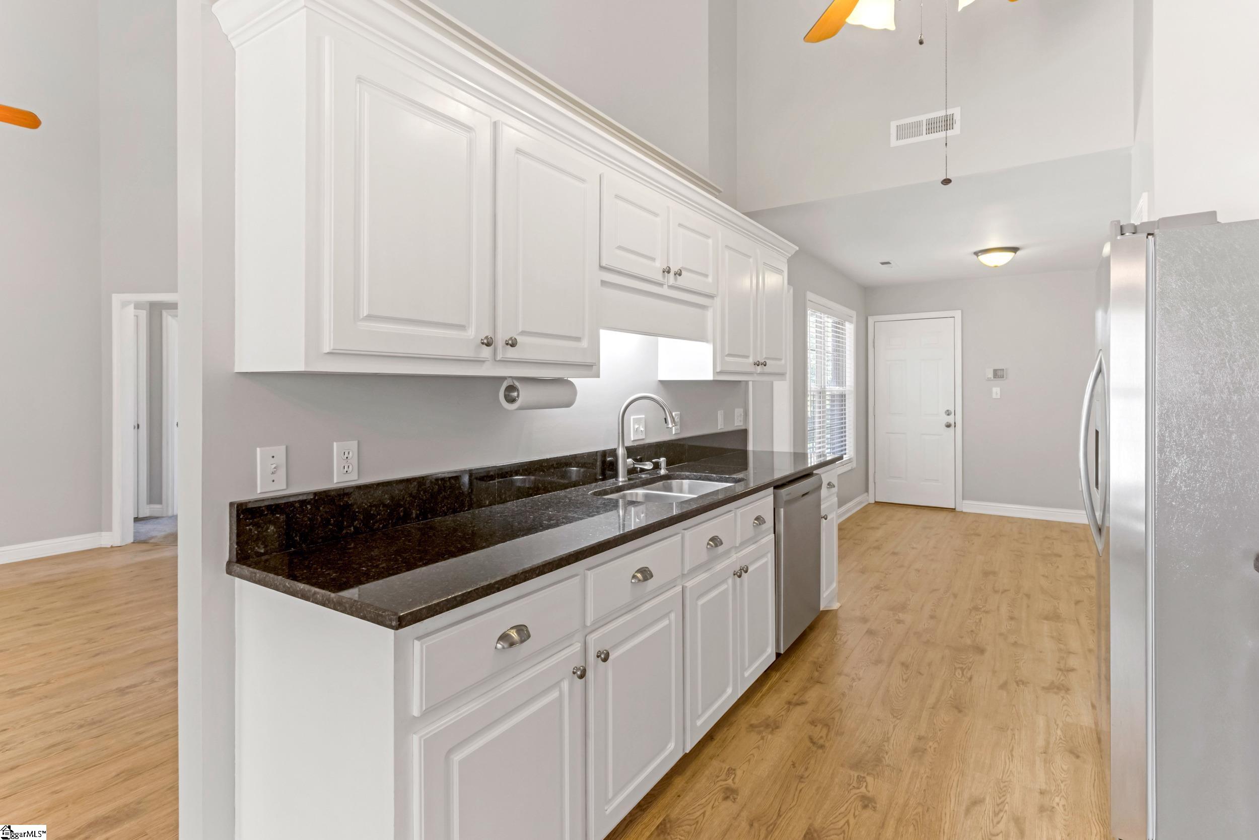 530 S Pond View Drive Property Photo 5