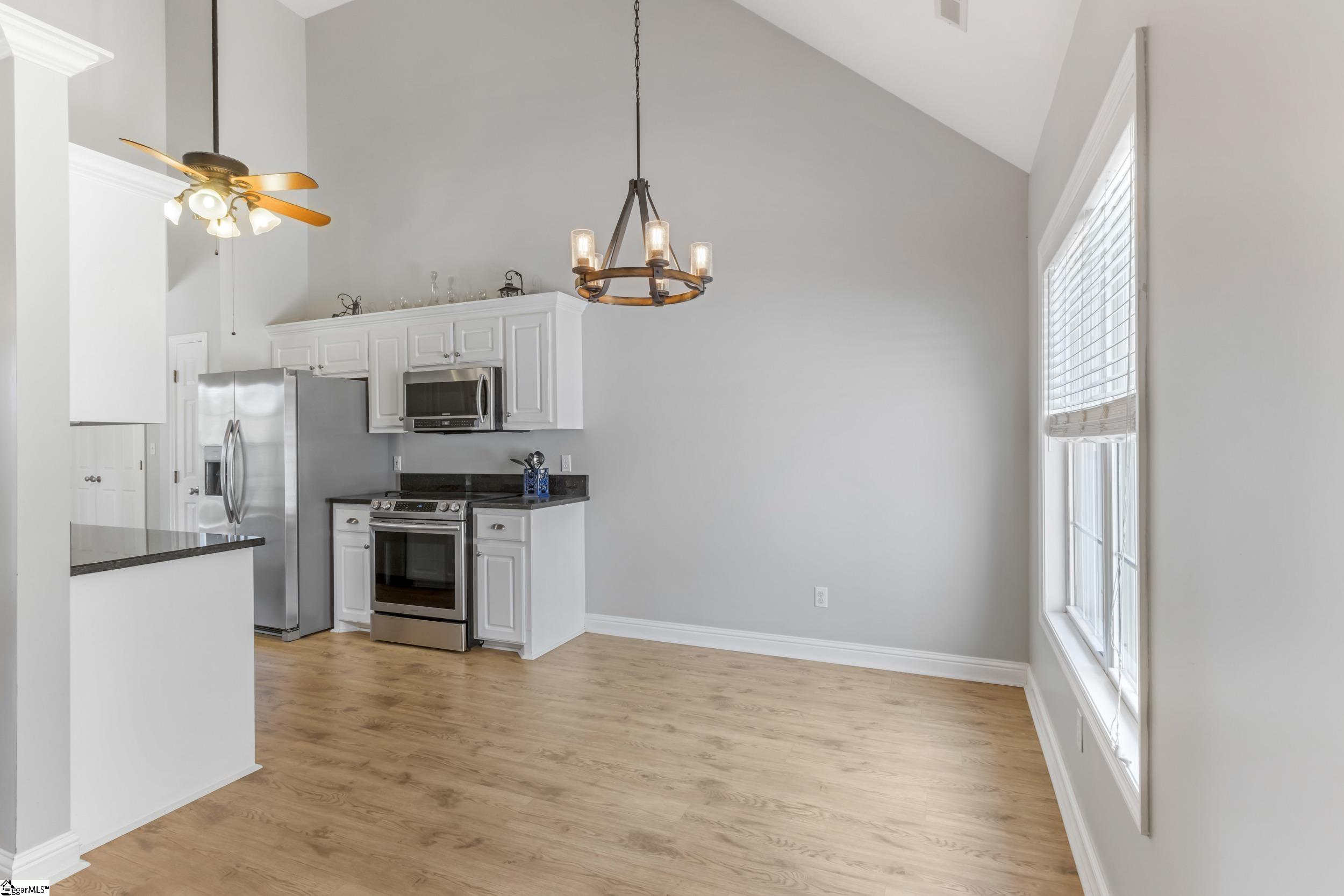 530 S Pond View Drive Property Photo 6