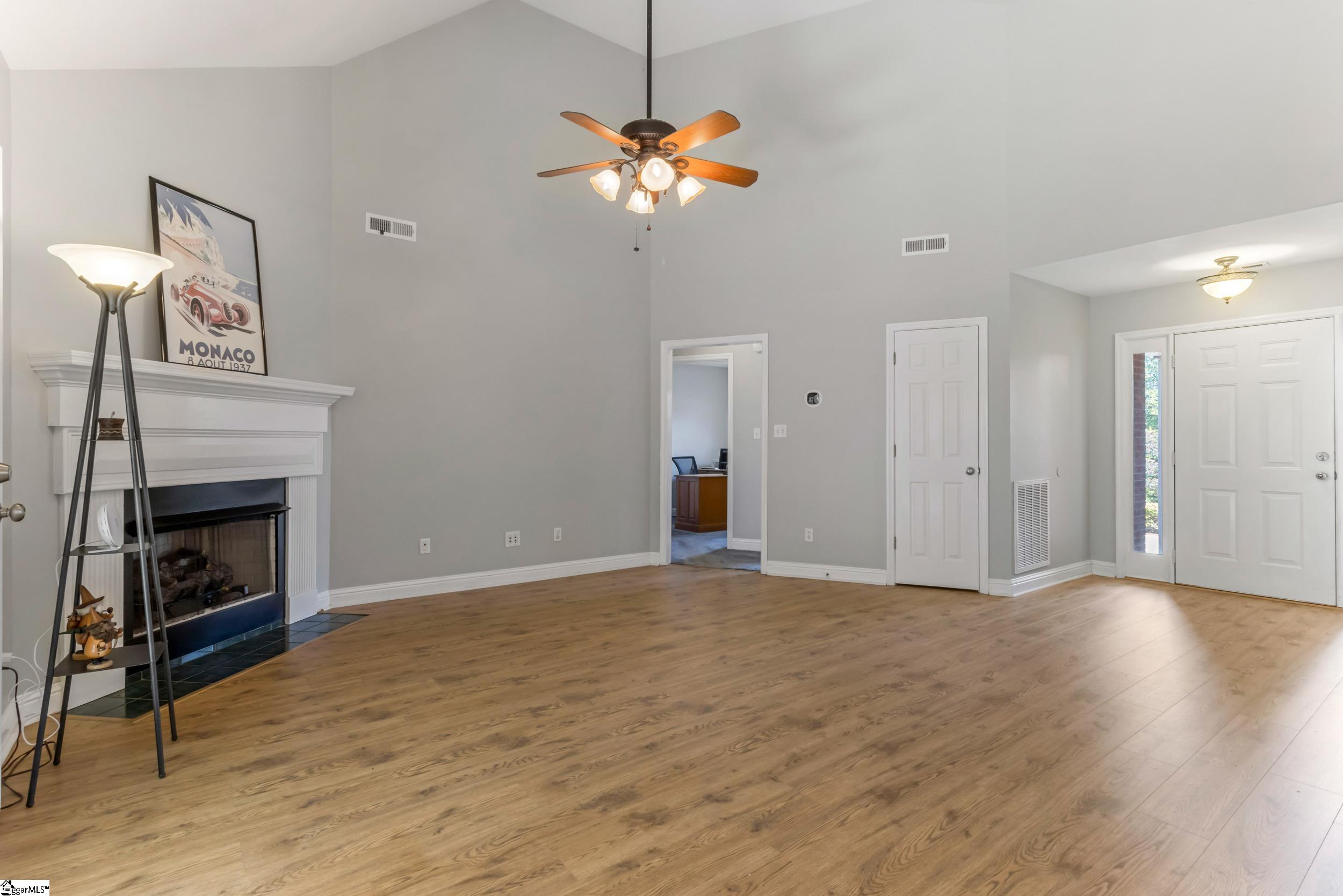 530 S Pond View Drive Property Photo 10