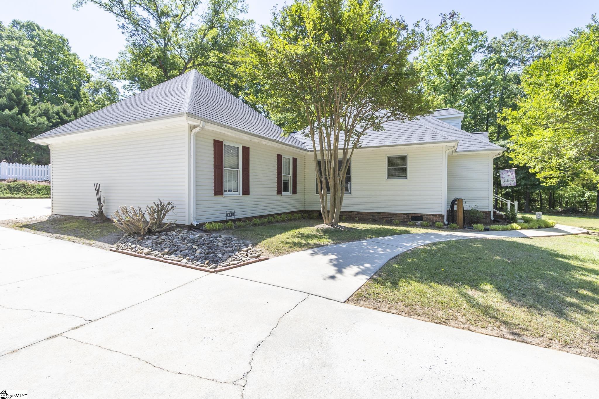 151 Hannah Circle Property Photo 6
