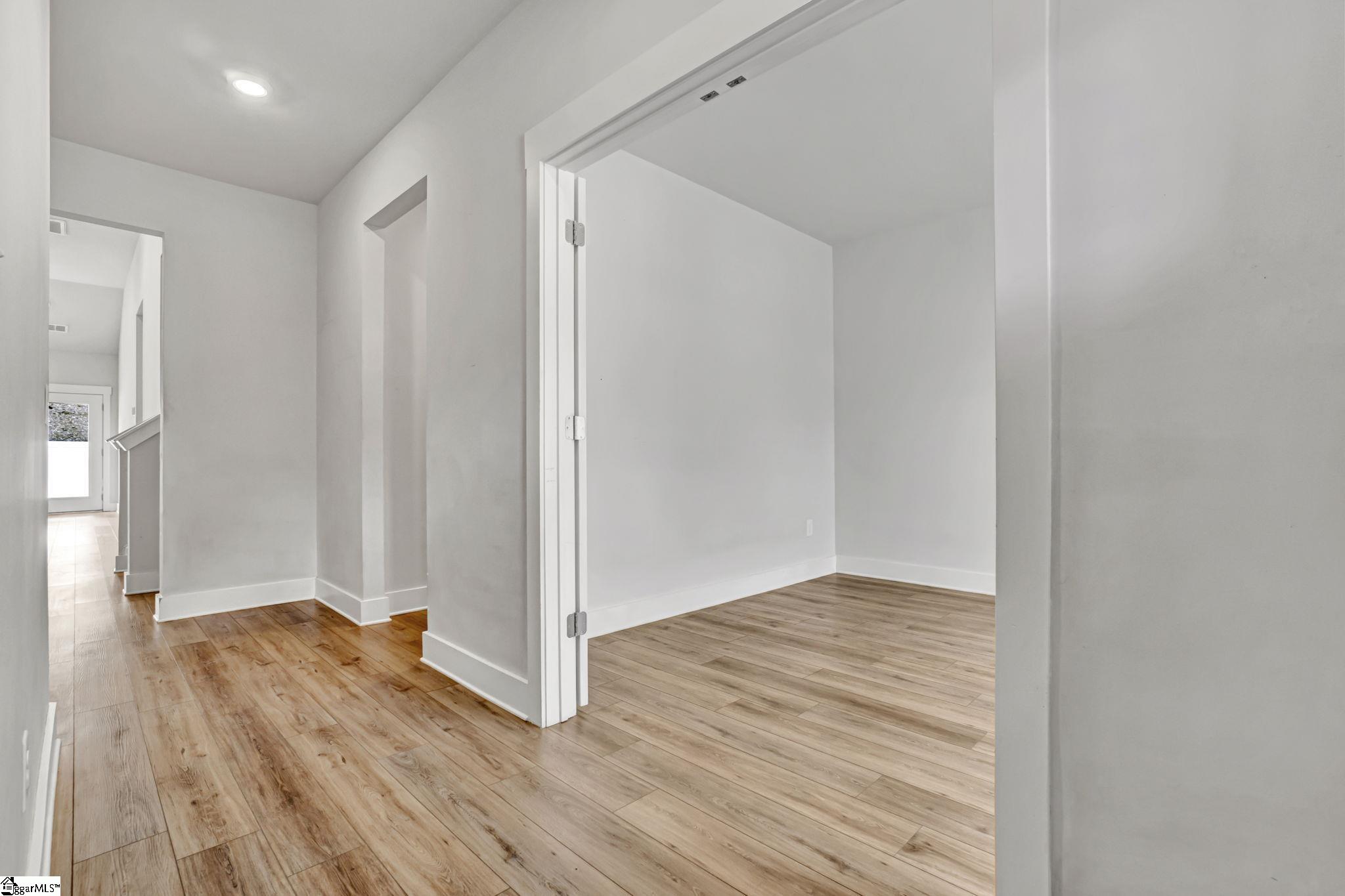 227 Woodhouse Way Property Photo 4