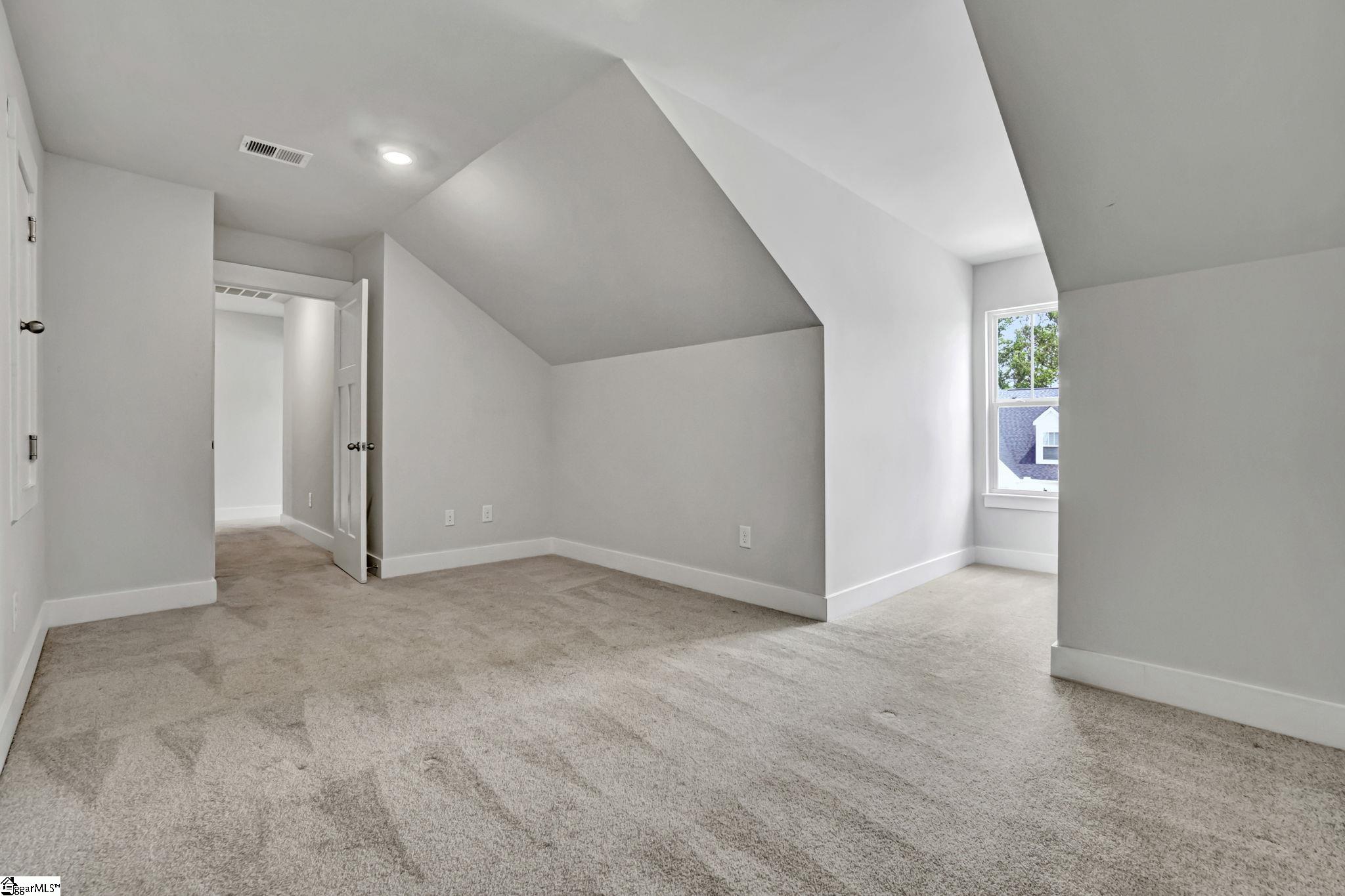 227 Woodhouse Way Property Photo 28