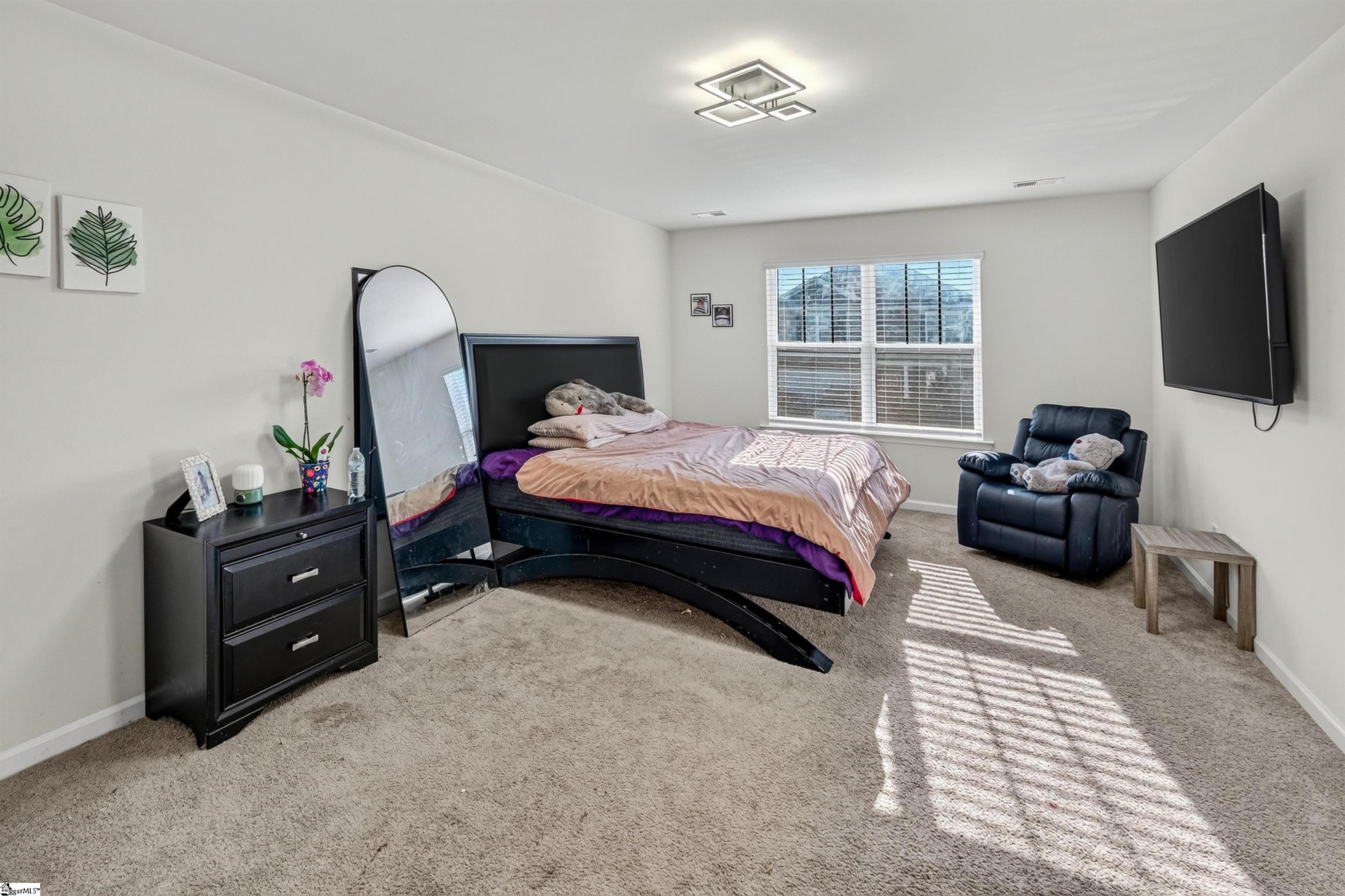 220 Slateford Circle Property Photo 12