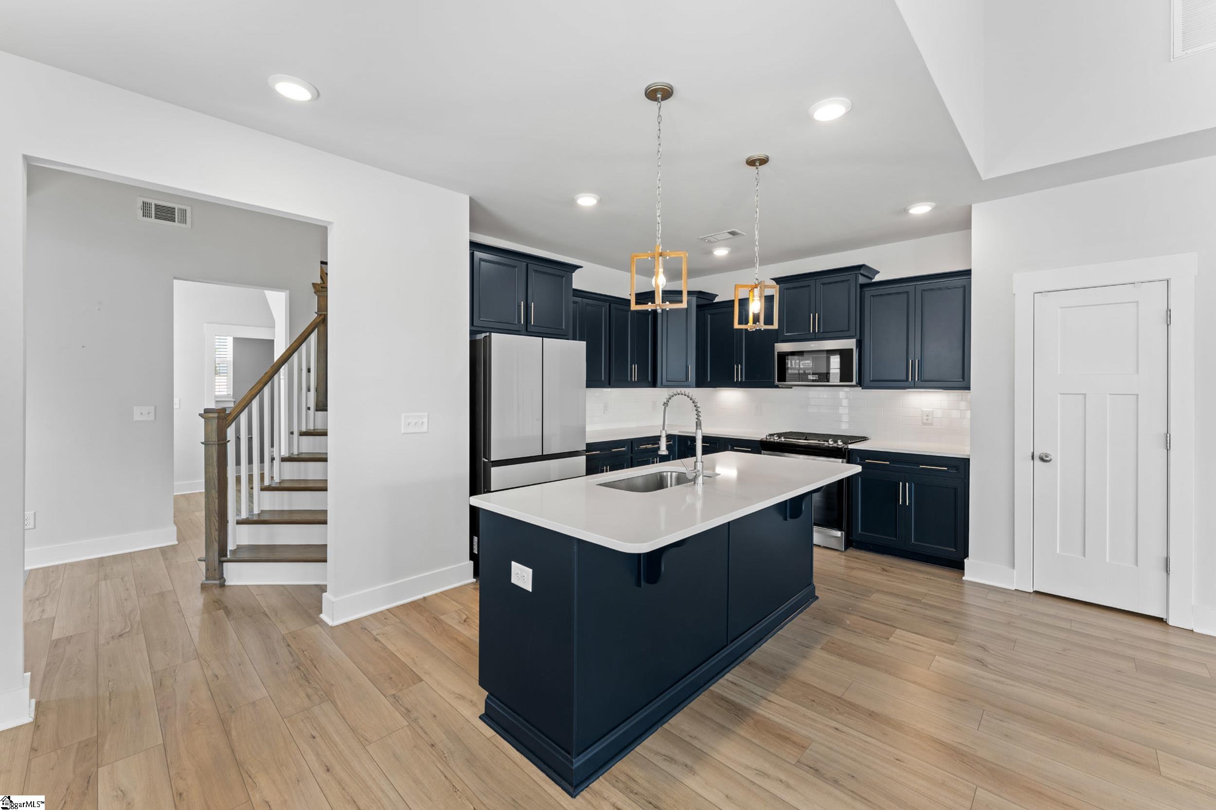 1332 Summer Gold Way Property Photo 7