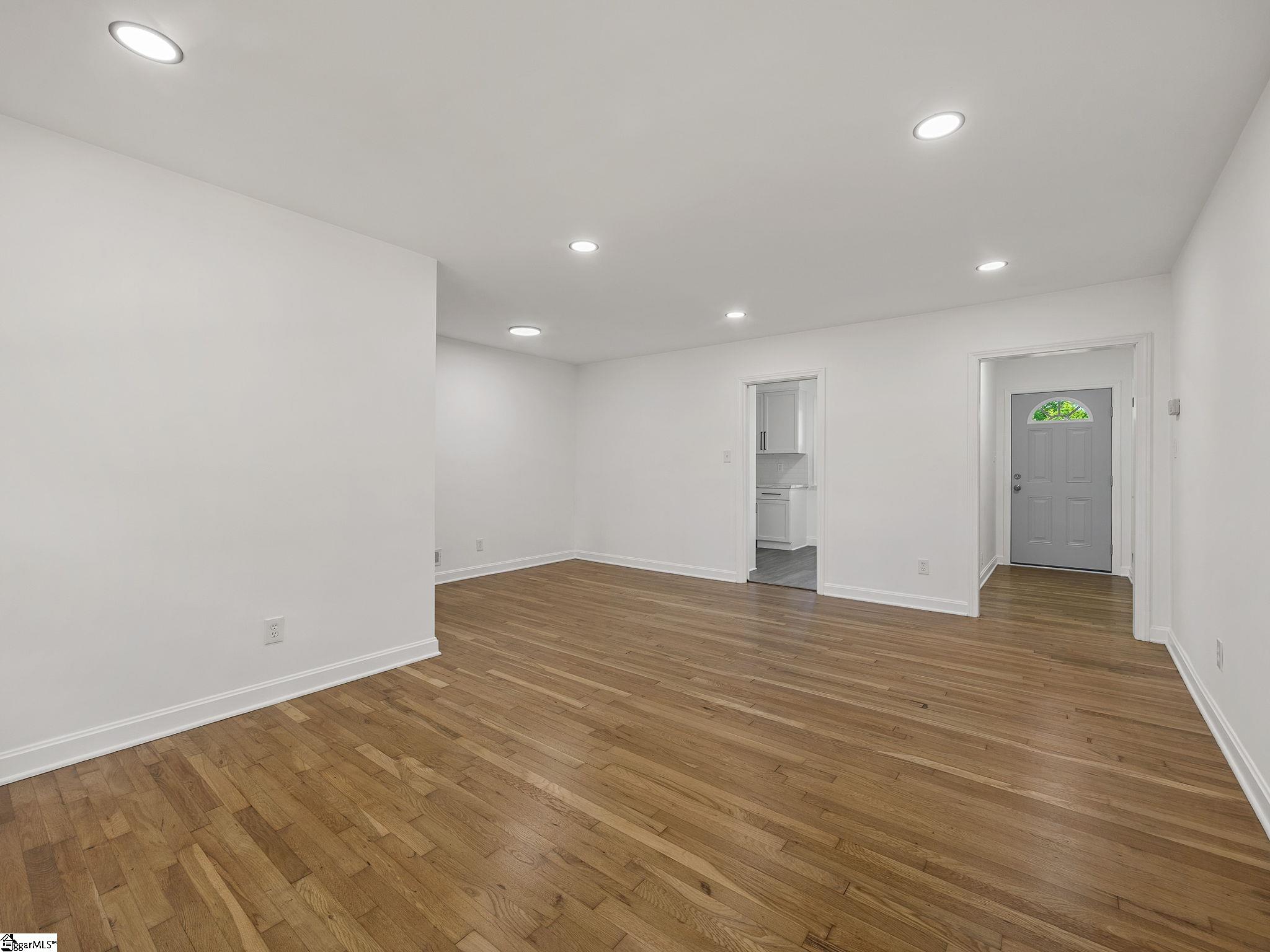 255 Hazelwood Avenue Property Photo 9