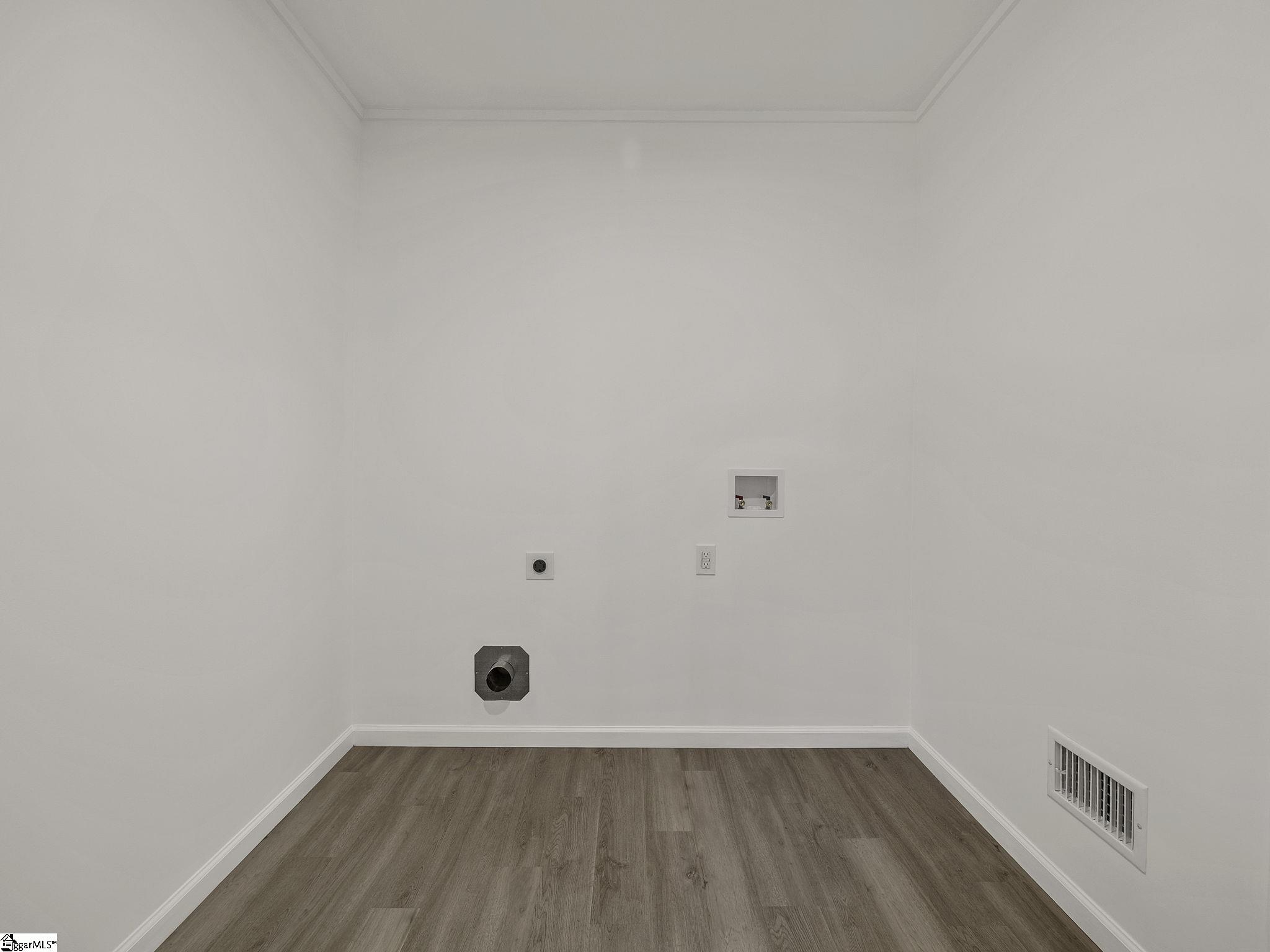 255 Hazelwood Avenue Property Photo 12